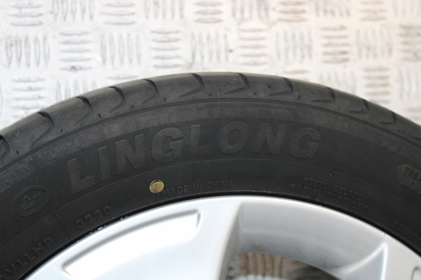 wheels discs disc 205/55 R16 KIA VENGA