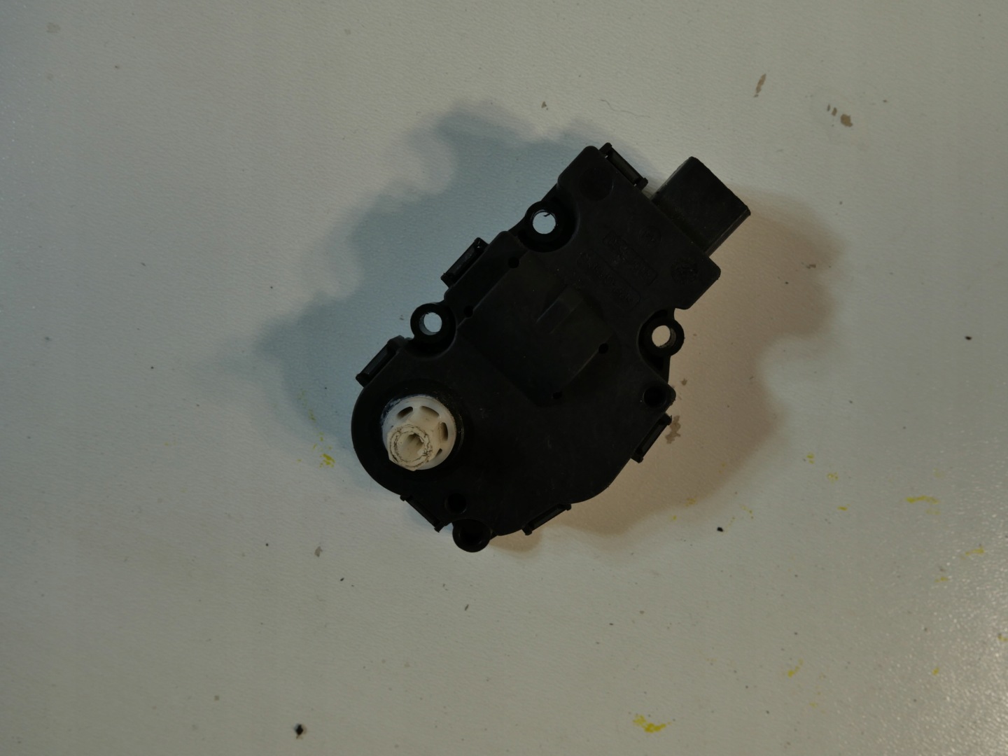 aircon recirculation flap motor AUDI A4 B8 A5 8T Q5 K9749005