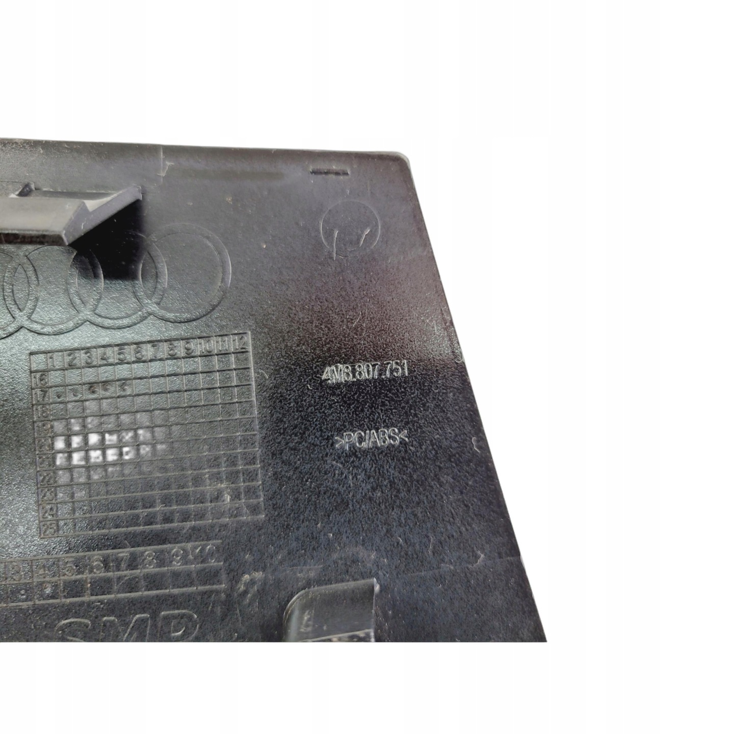 Verschlußstopfen AUDI Q8 4M8807751