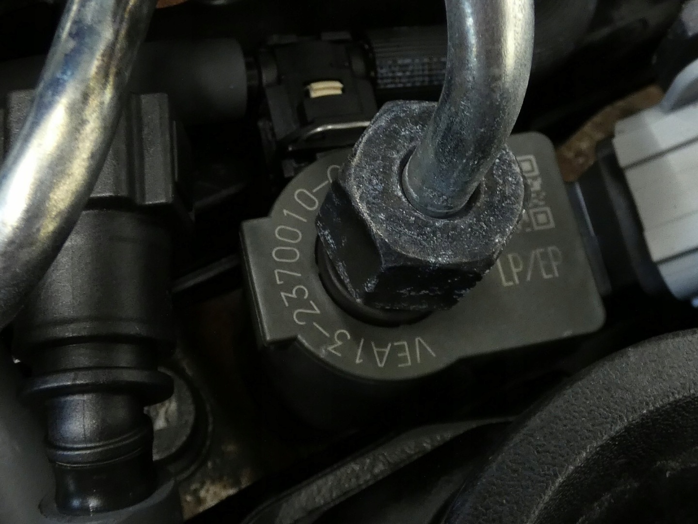 engine pillar D4204T9 VOLVO V60 V70 V40 S60 S90 2.0D D3 150KM
