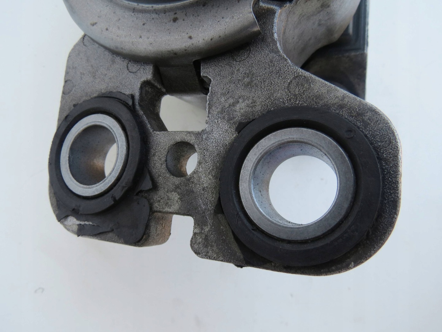 engine mount VOLVO V60 3131687602