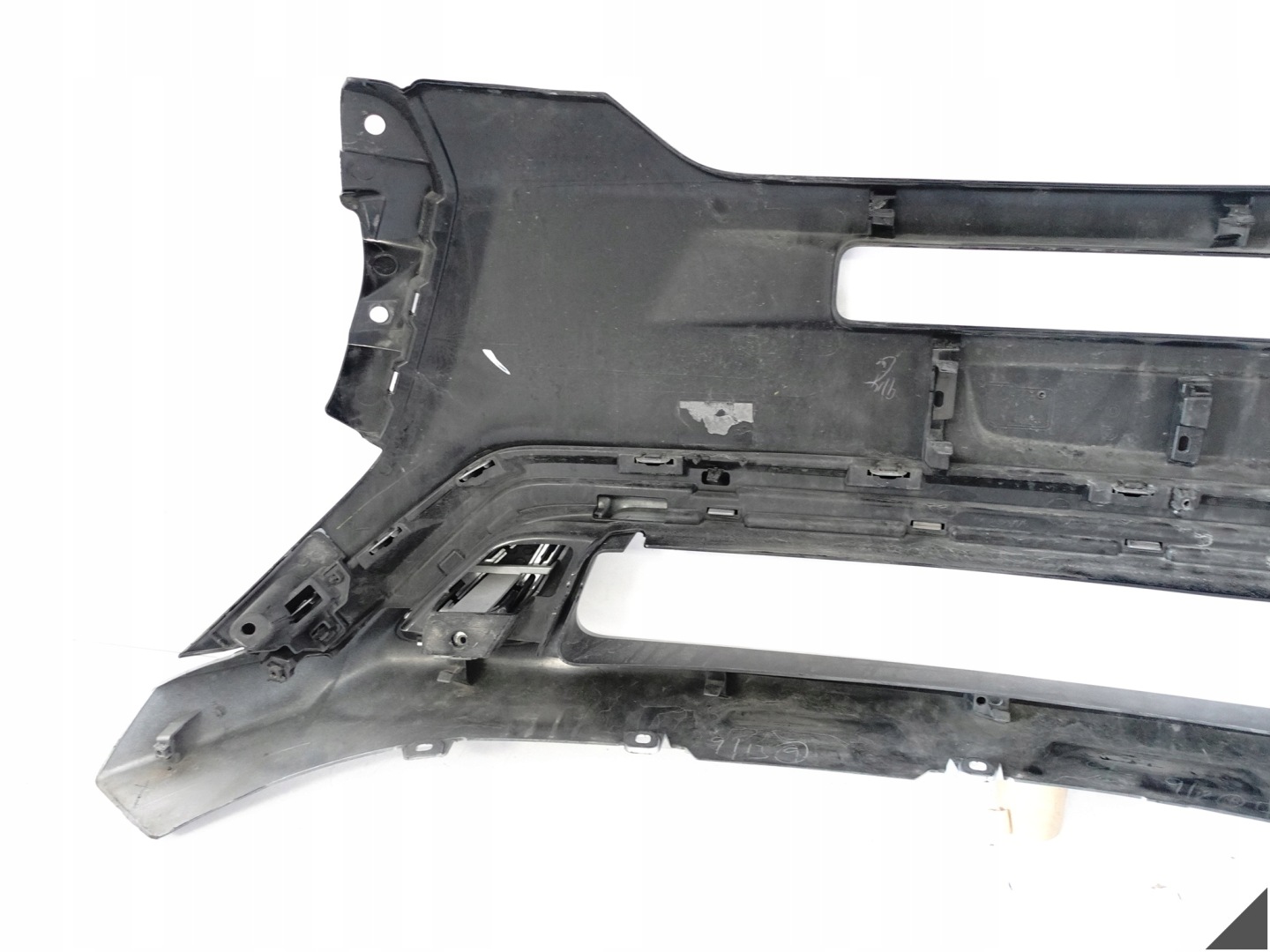 MITSUBISHI OUTLANDER III 3 LIFT 18-22 bumper cap moulding SPOILER front