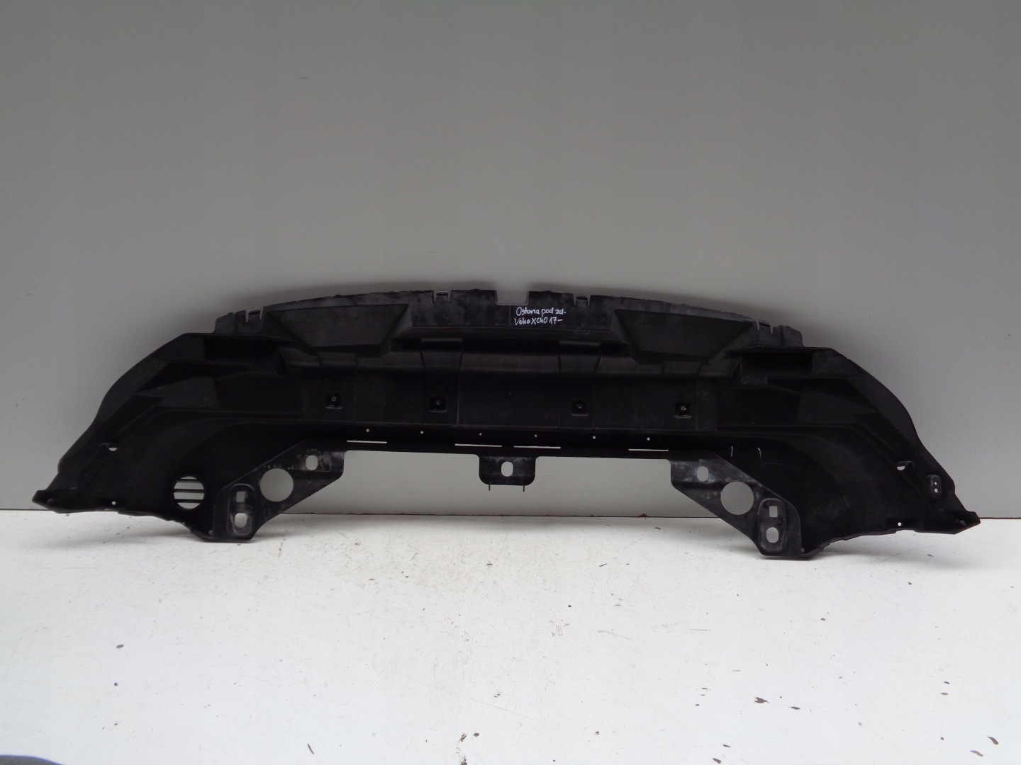 Blende Abdeckung unter Frontstoßstange VOLVO XC40 18