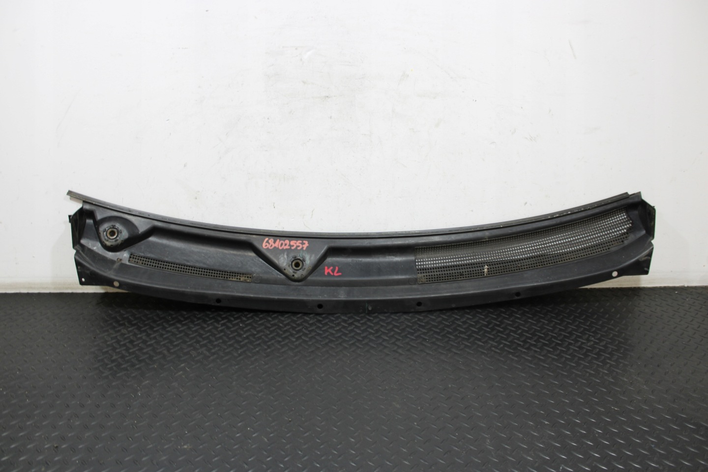 torpédo JEEP CHEROKEE KL 68102557