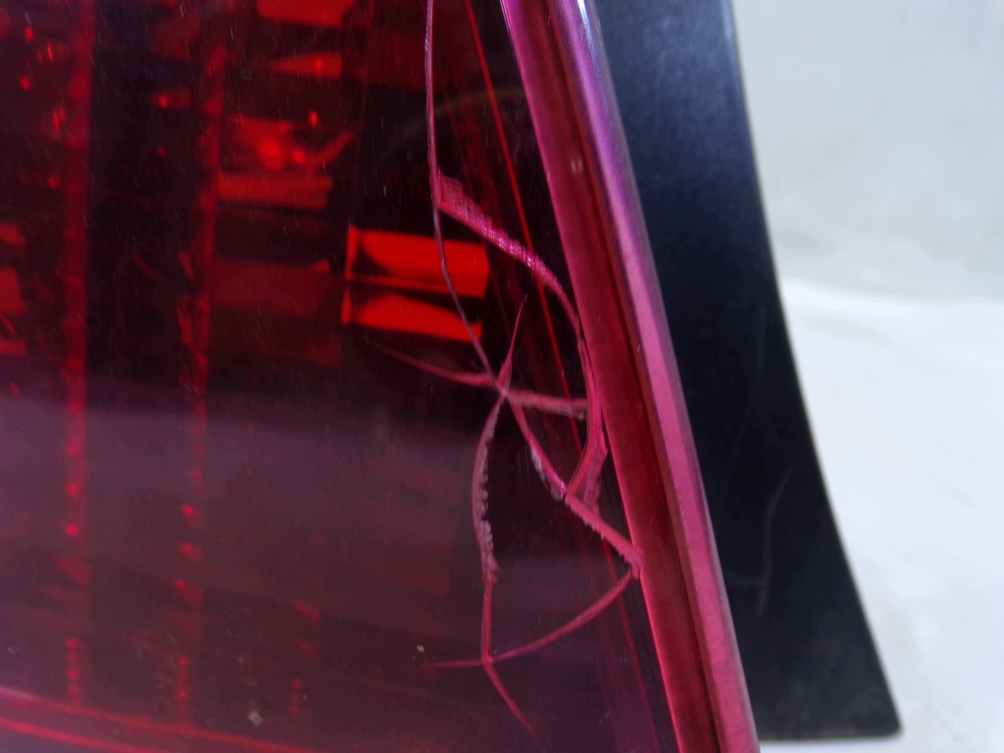 light rear rear part left PEUGEOT 407 sedan (1)(K)