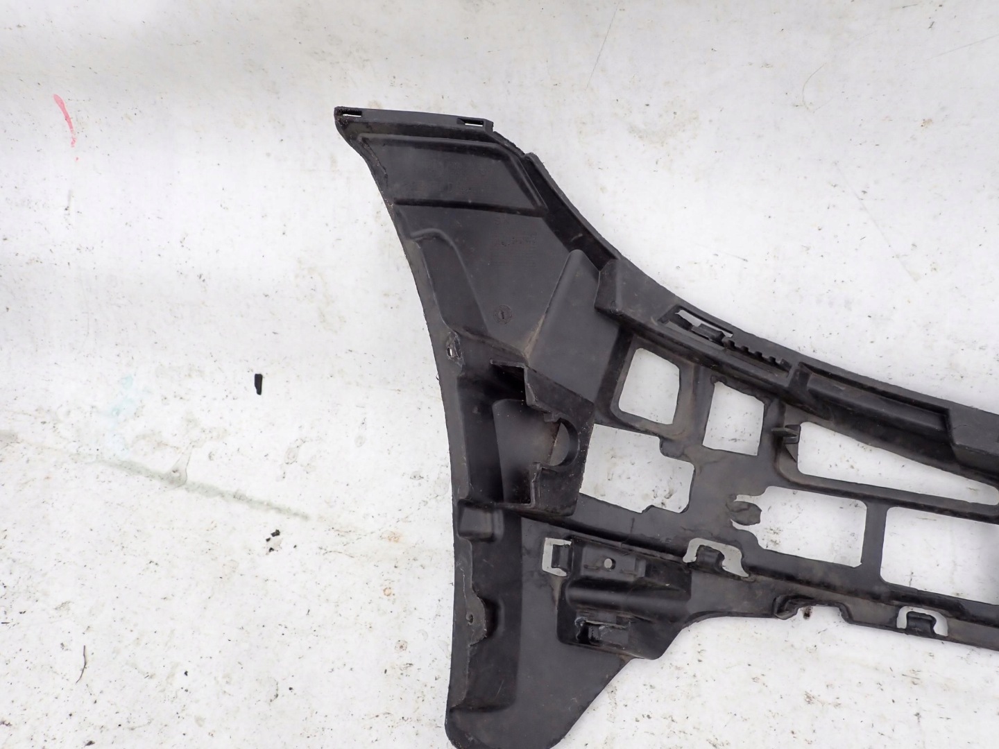 MERCEDES C-KLASA W205 14- support left front