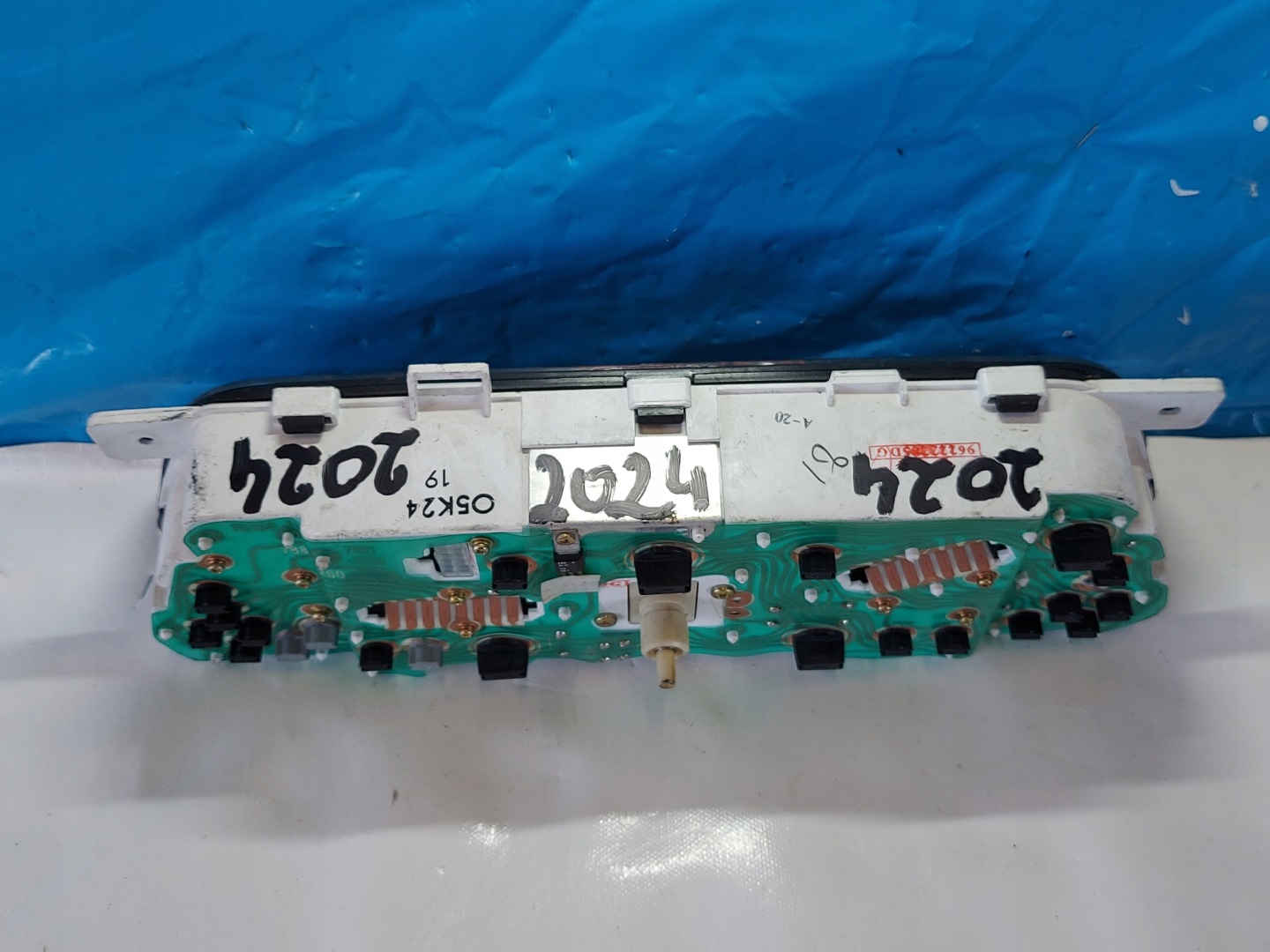 dials clock DAEWOO ESPERO 96222285DG