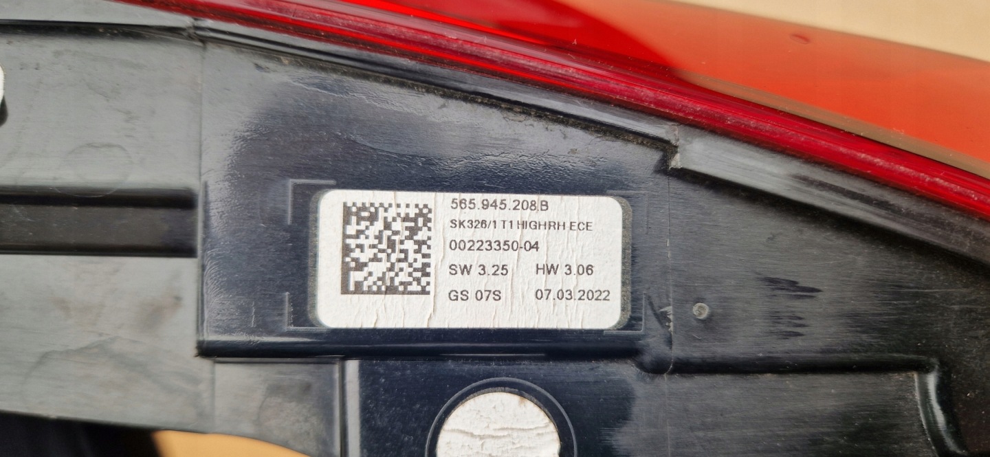 light SKODA KODIAQ 565945208B as new original