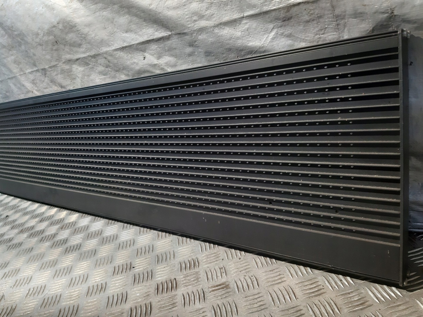 display značka INFORMACYJNA MERCEDES A0188105777