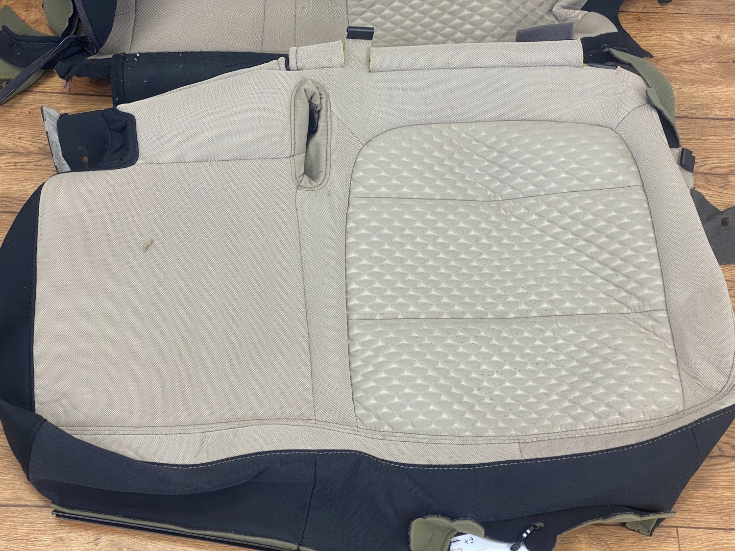 seat rear upholstery material side Ford Escape IV Kuga MK3 2020+