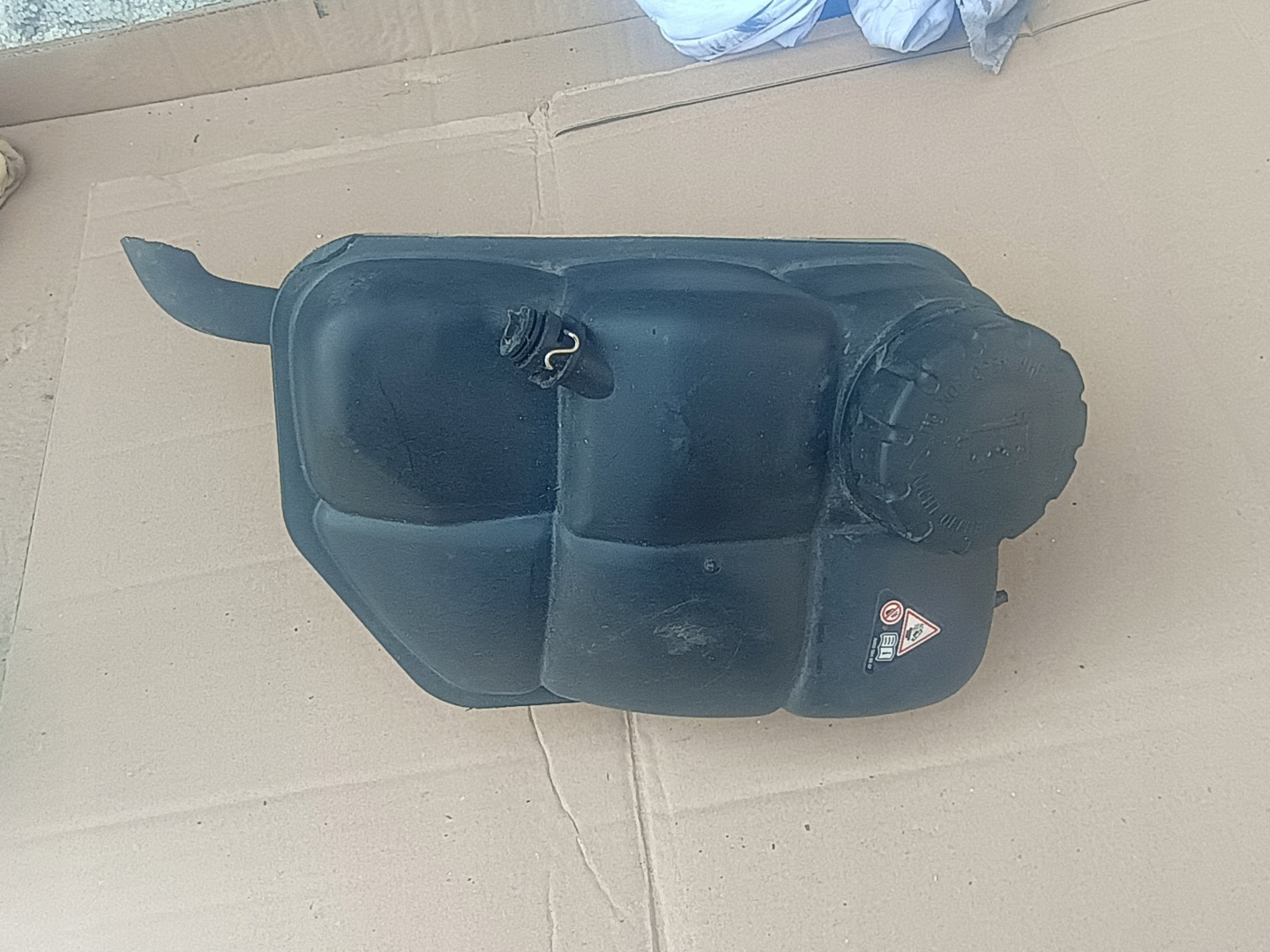 water tank cup 2115000049 MERCEDES W211