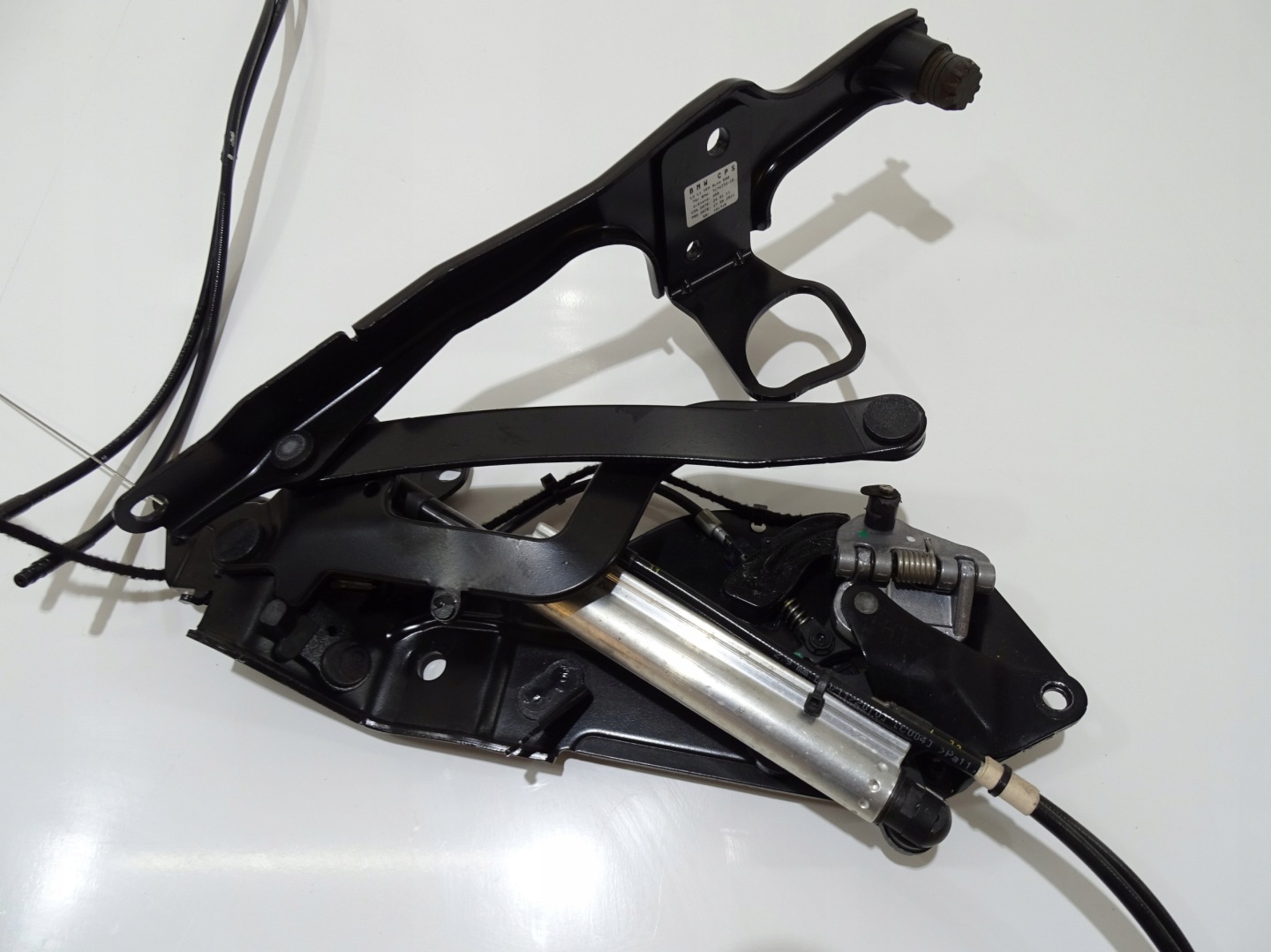 Scharnier dach links BMW E88 7174773