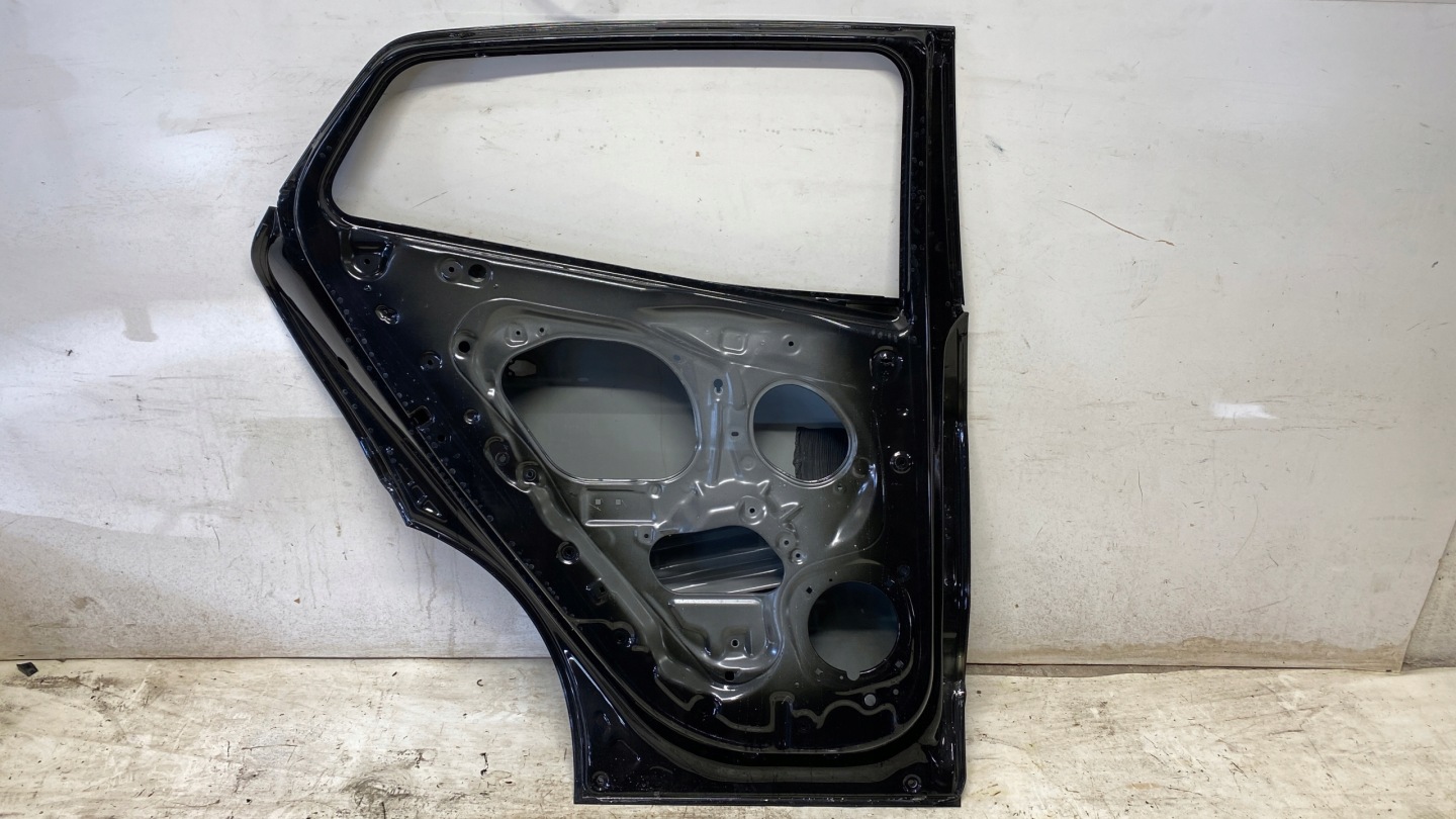 KIA SPORTAGE V door left left rear part rear 21-25 nice