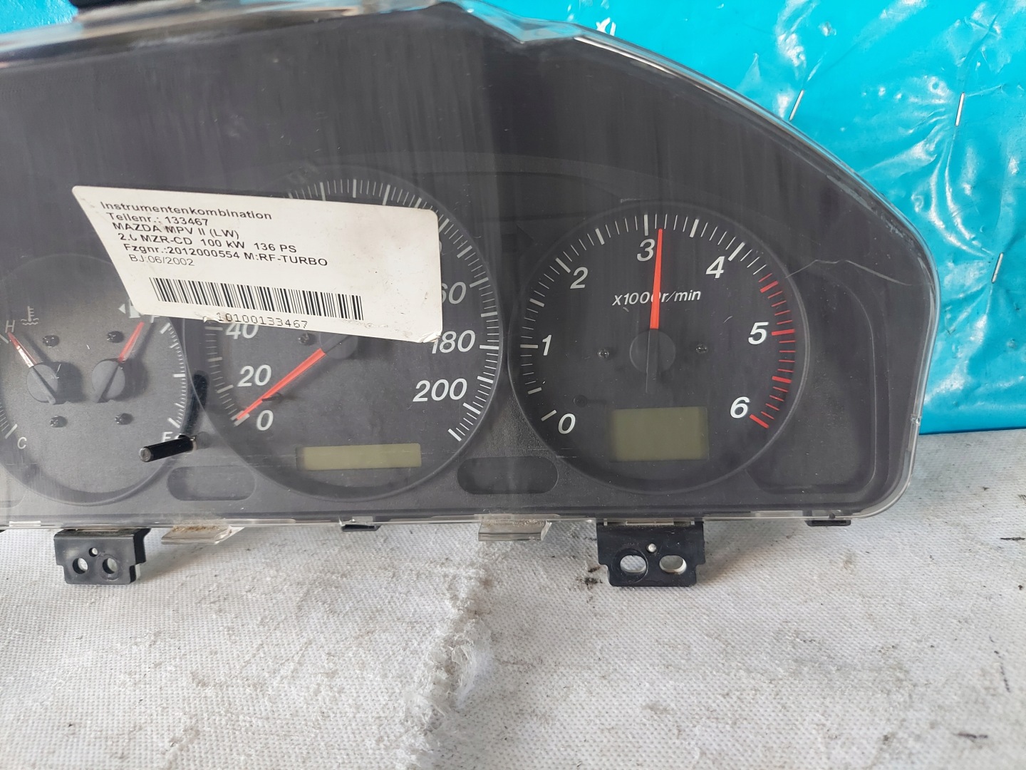 dials clock MAZDA MPV II 2.0 MZR LD6355430