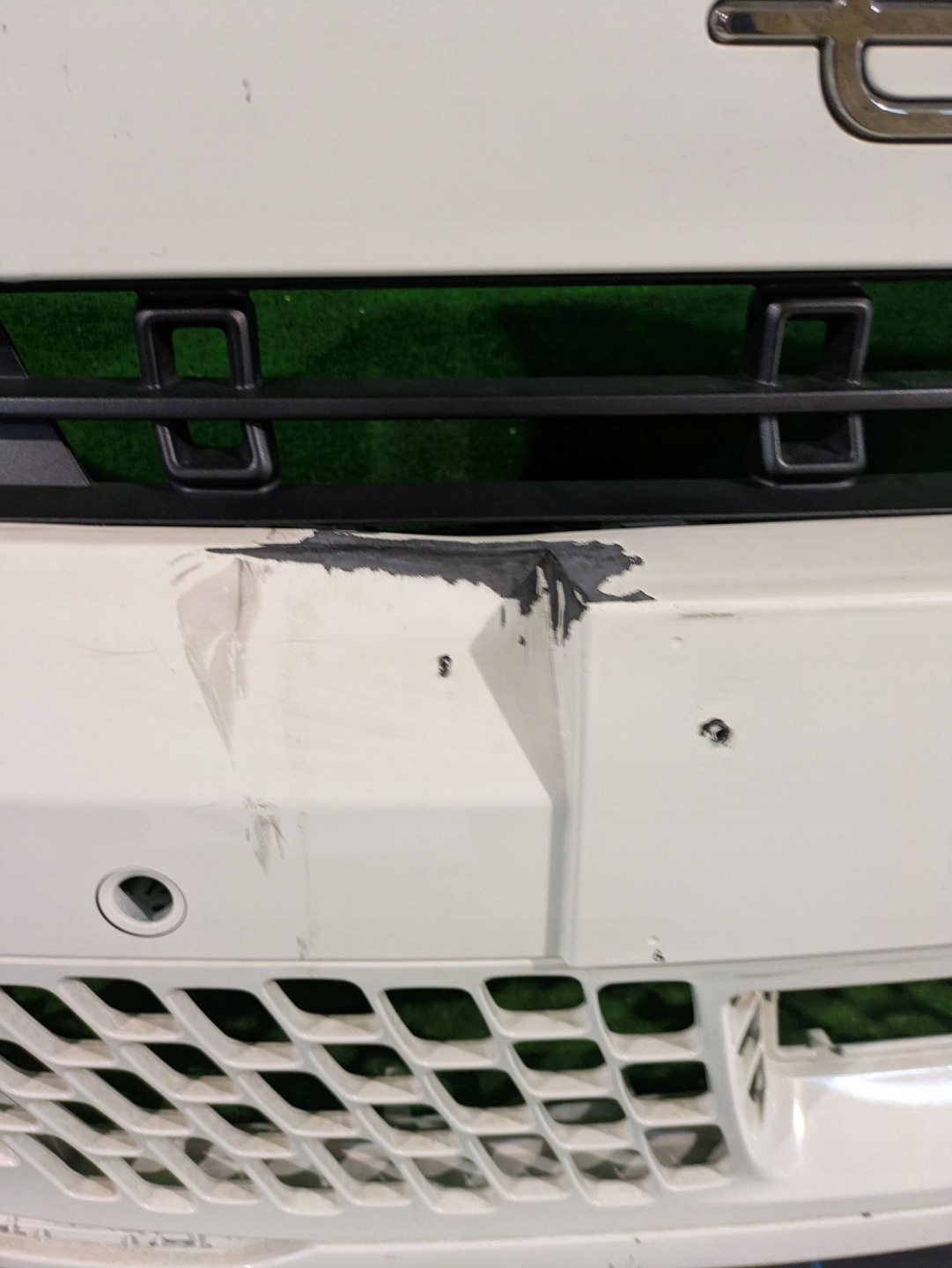 front bumper front FIAT 600 23- NR.7040