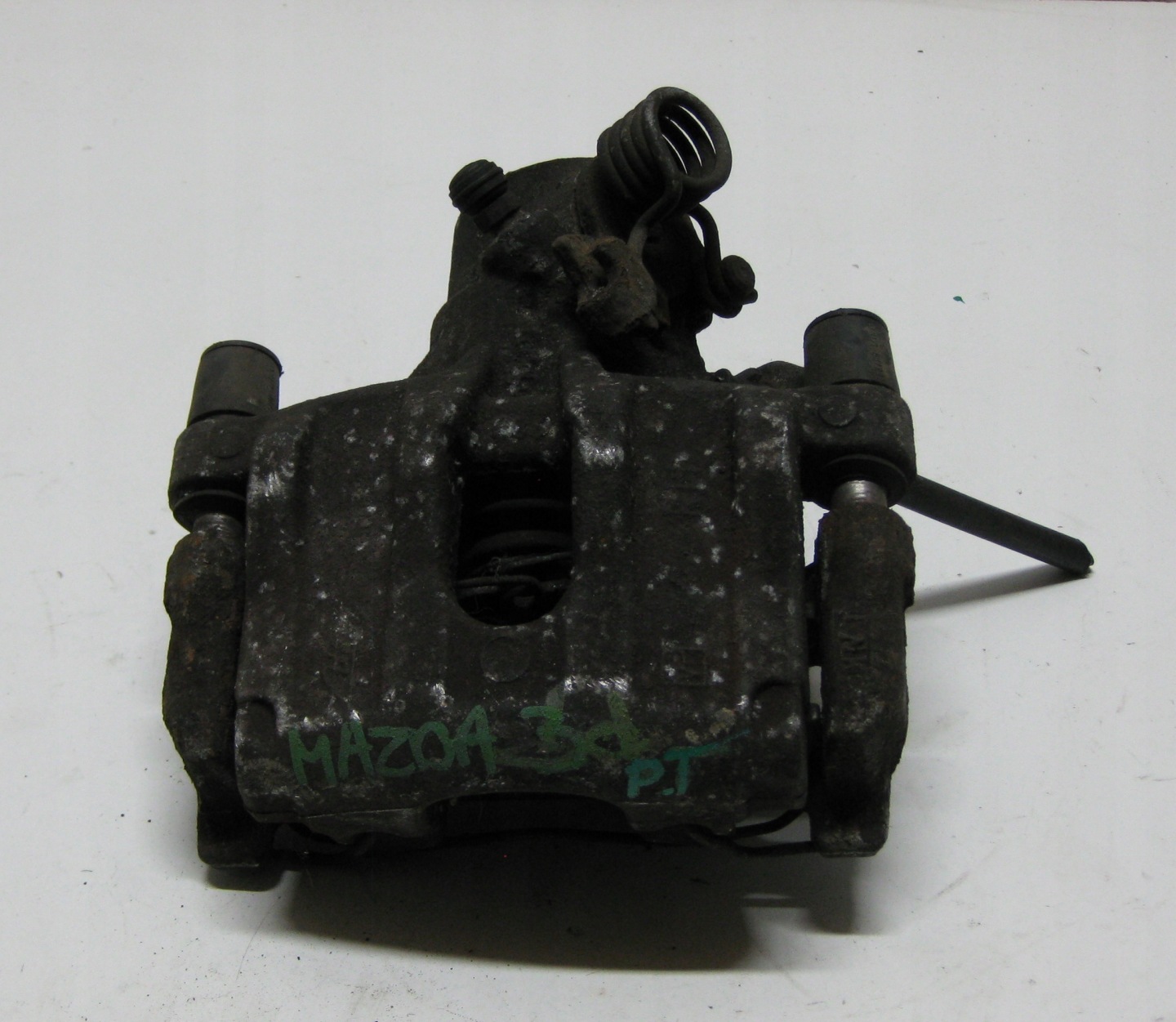 MAZDA 3 caliper brake right rear part