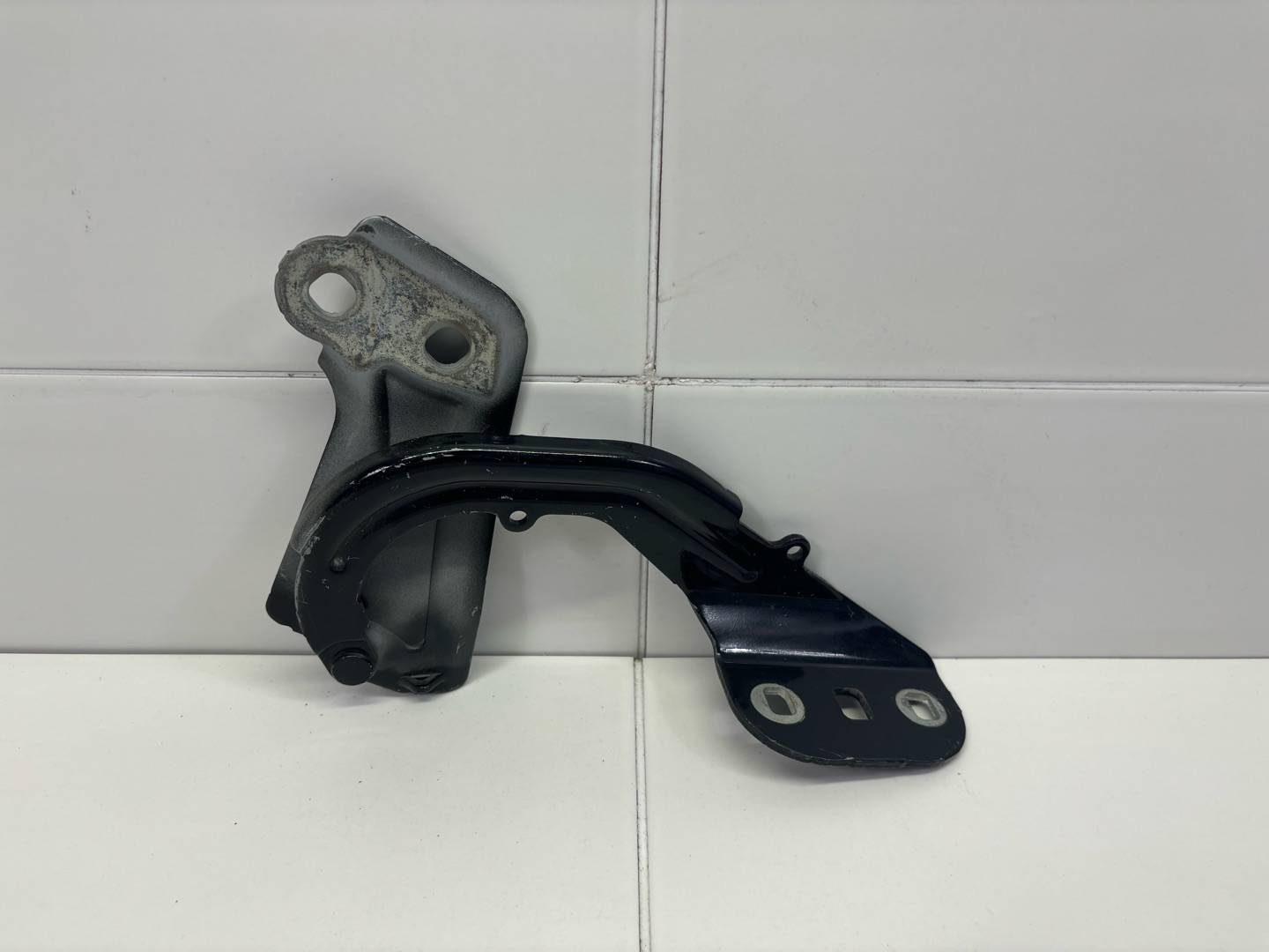 hinge bonnets right side Ford Kuga 2 2016 BM51-A16800-AD