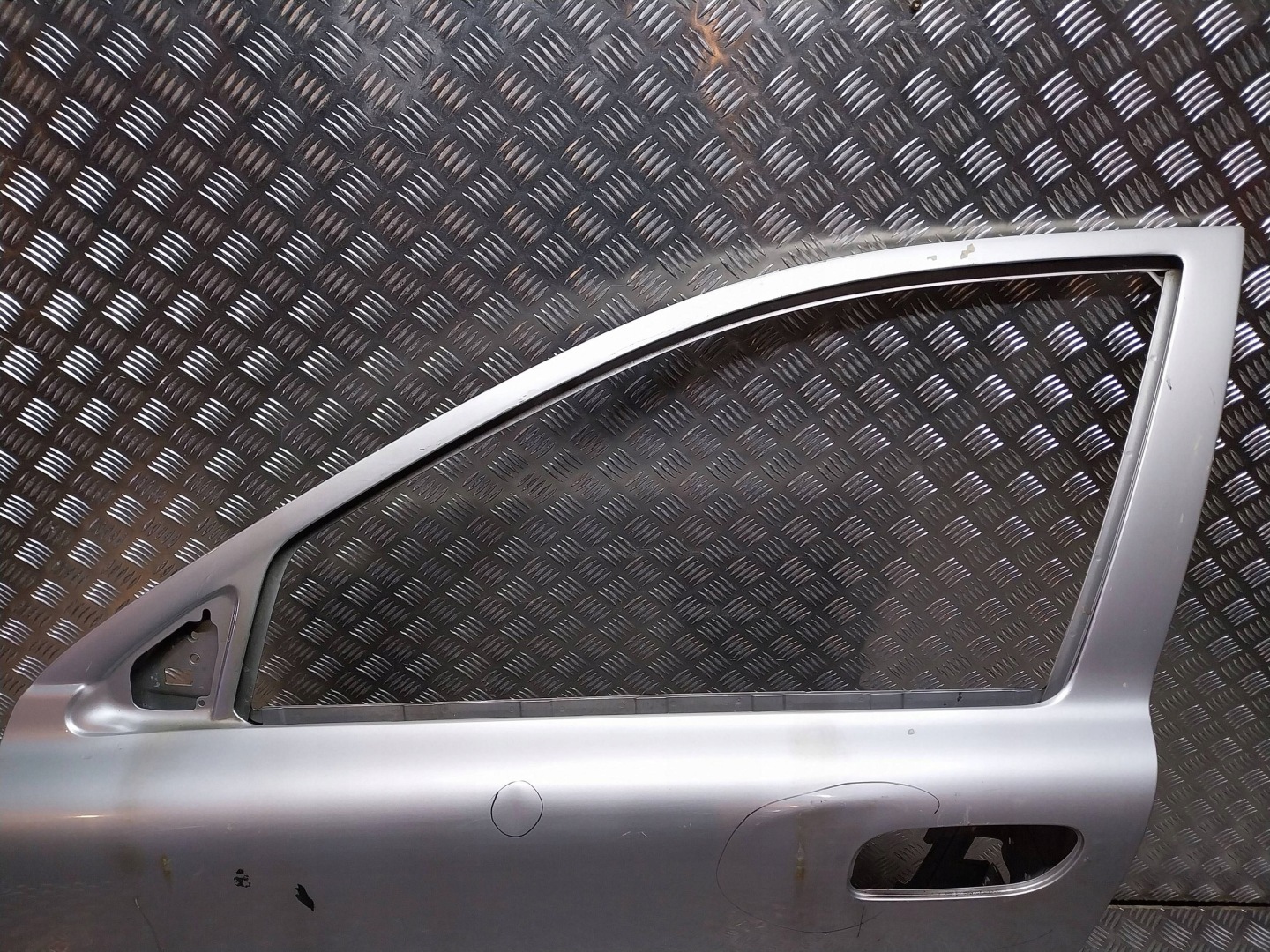 door front left VOLVO S60 and V70 II 00