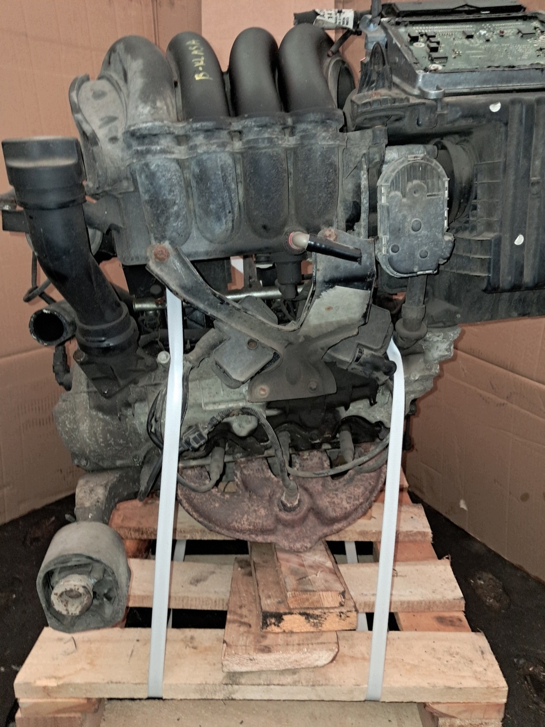 engine 2.0 petrol MERCEDES B-KLASA B200 complete PEWNY DO MONTAZU
