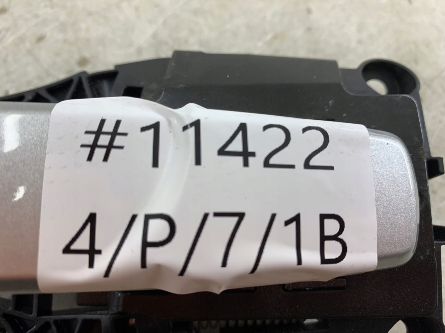 OPEL ASTRA J handle exterior right rear part Z167
