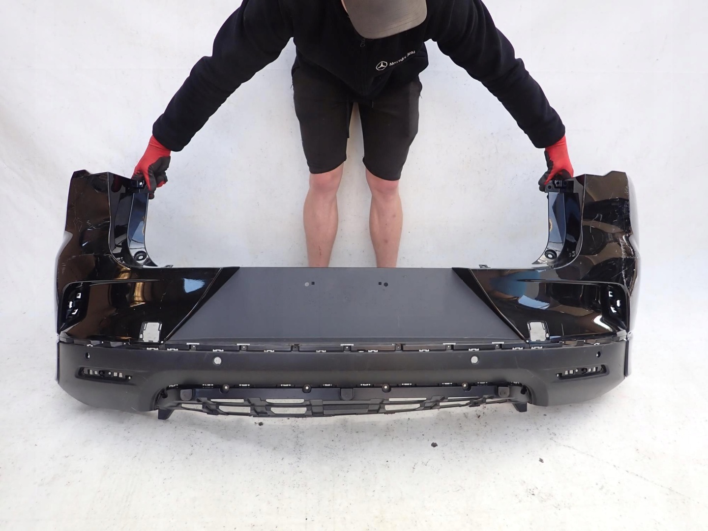 JAGUAR e-PACE 18-24 Paraurti posteriore posteriore PDC