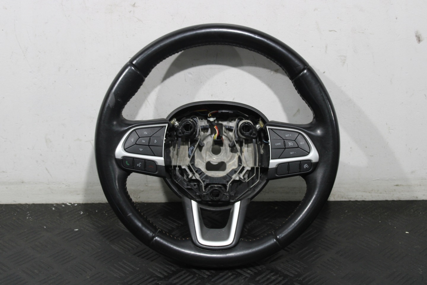 volant MULTIFUNKCJA JEEP COMPASS II 2