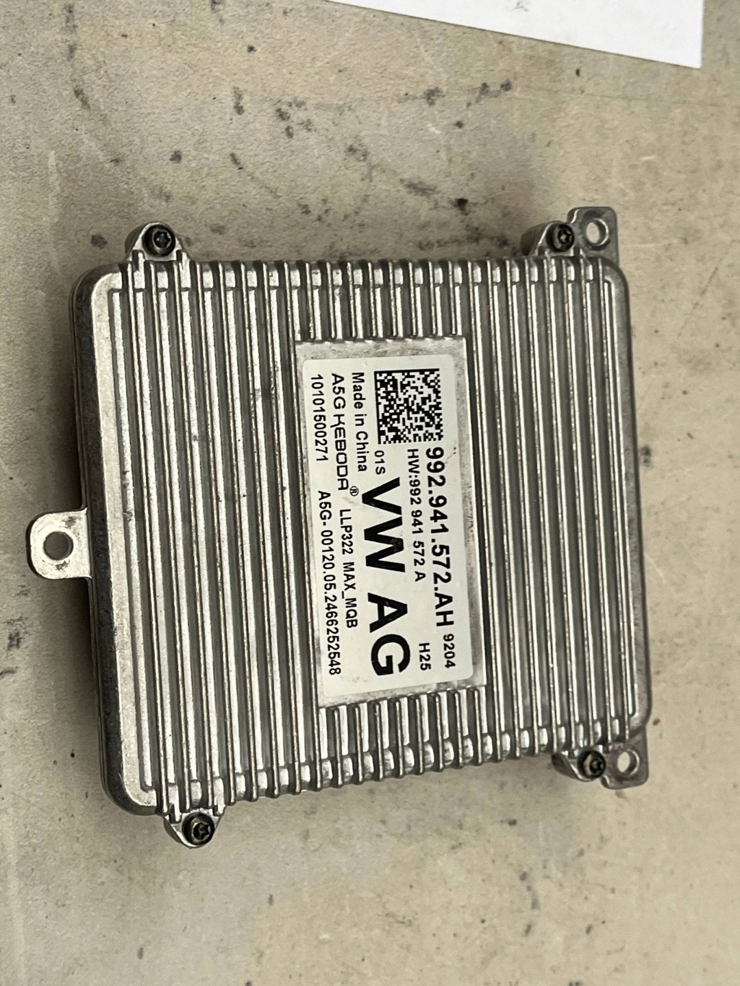 control unit LED REFLEKTORA VOLKSWAGEN PASSAT B8 992941572AH @M