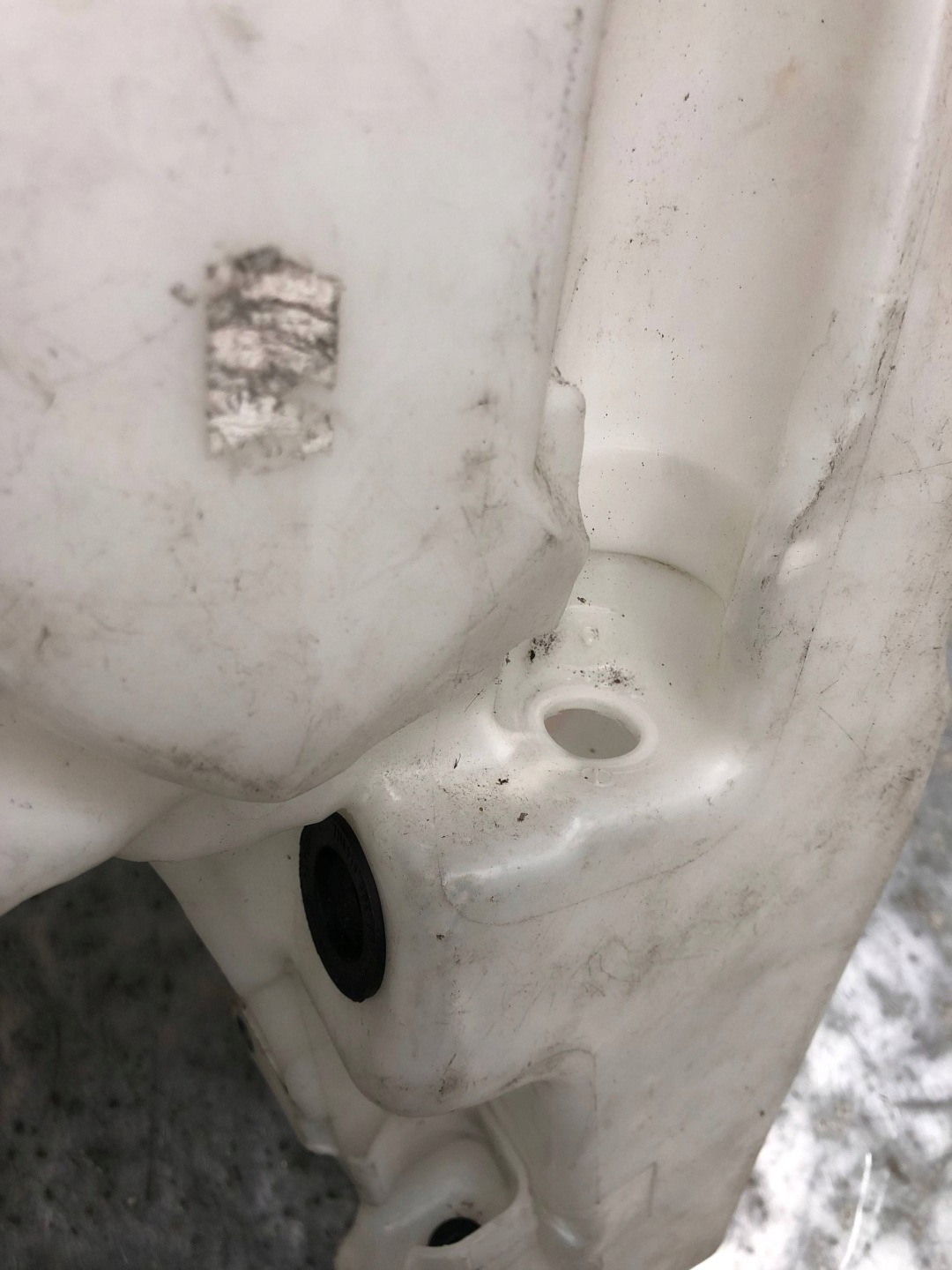 washer fluid tank AUDI A4 B8 A5 XENON 8T0955453C