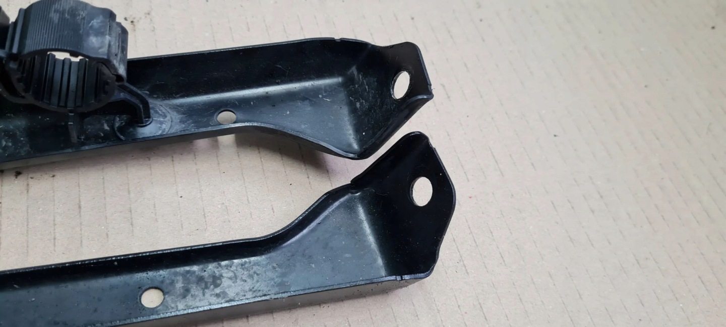 A6 C6 LIFT console bracket supports front left right 2X 4F0809891 4F0809892