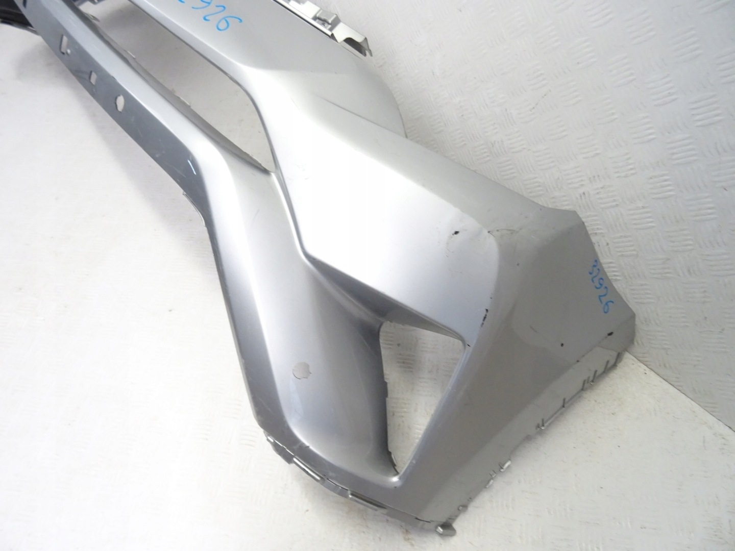 Toyota RAV4 IV LIFT nárazník předek přední
