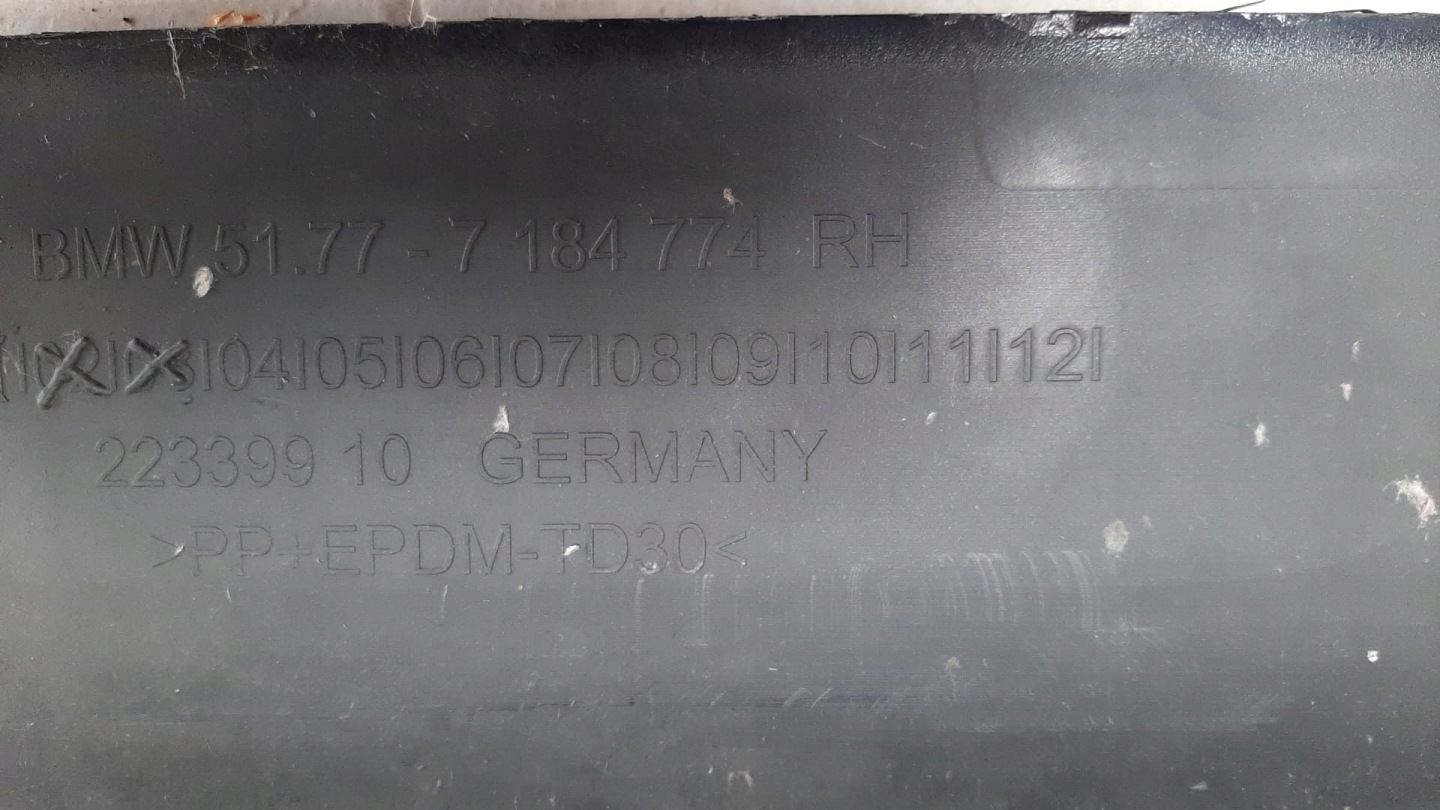 BMW 5 F10 F11 threshold right moulding threshold right 7184774