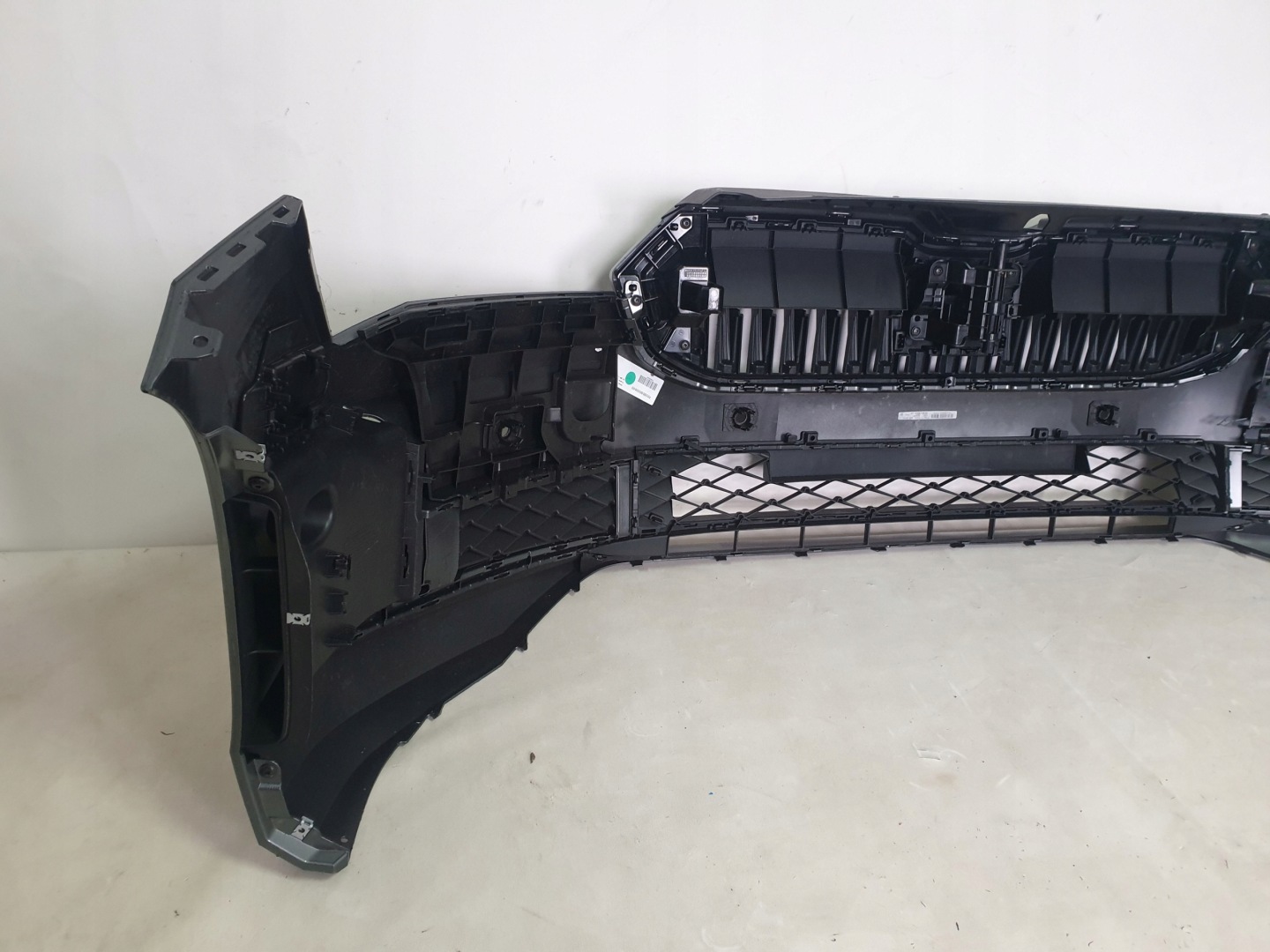 SKODA SUPERB IV 3P0 23-> bumper front front 4 x PDC cover 3P0807221