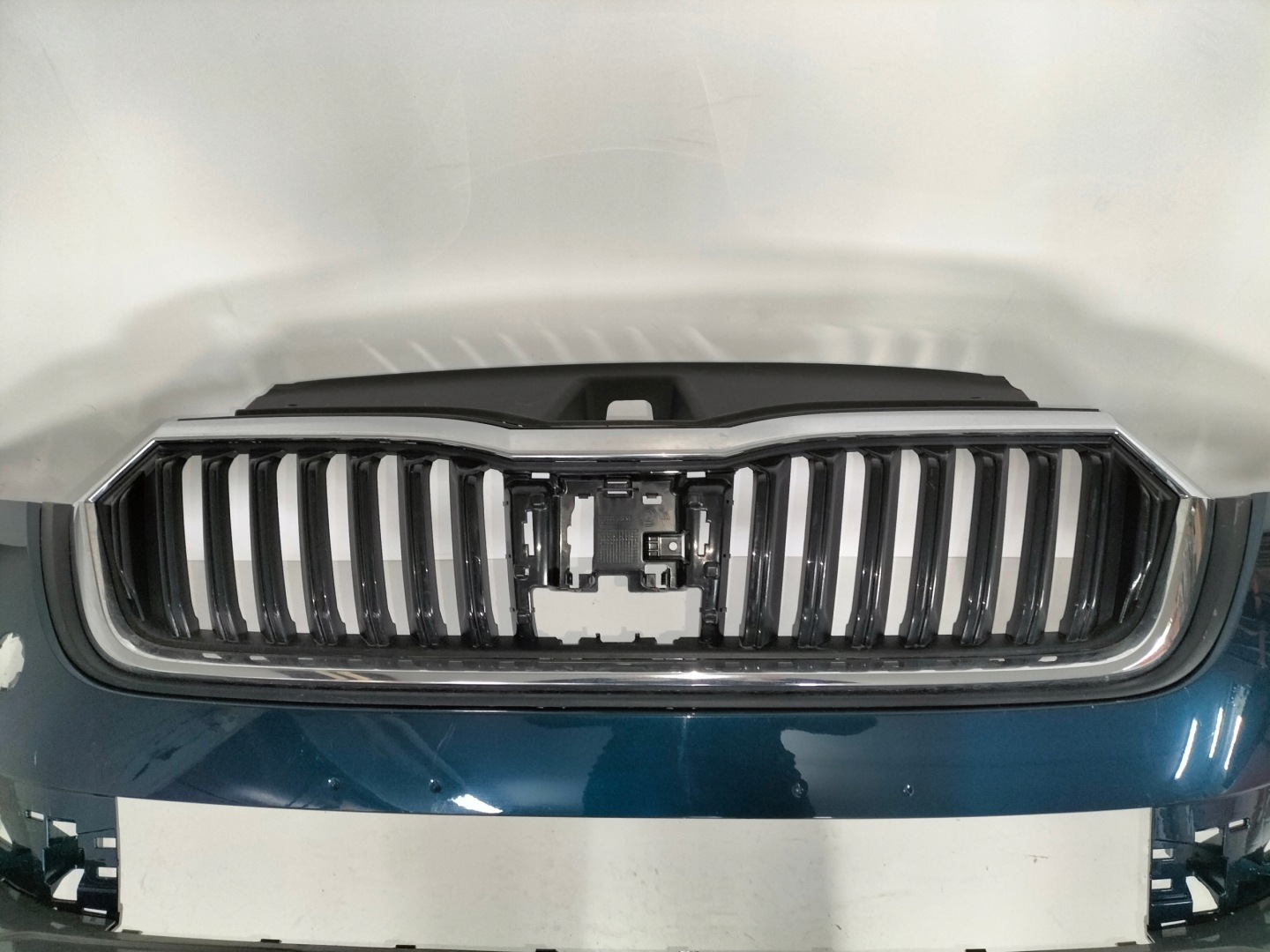 Frontstoßstange vorne SKODA OCTAVIA 4 IV 19- SCOUT