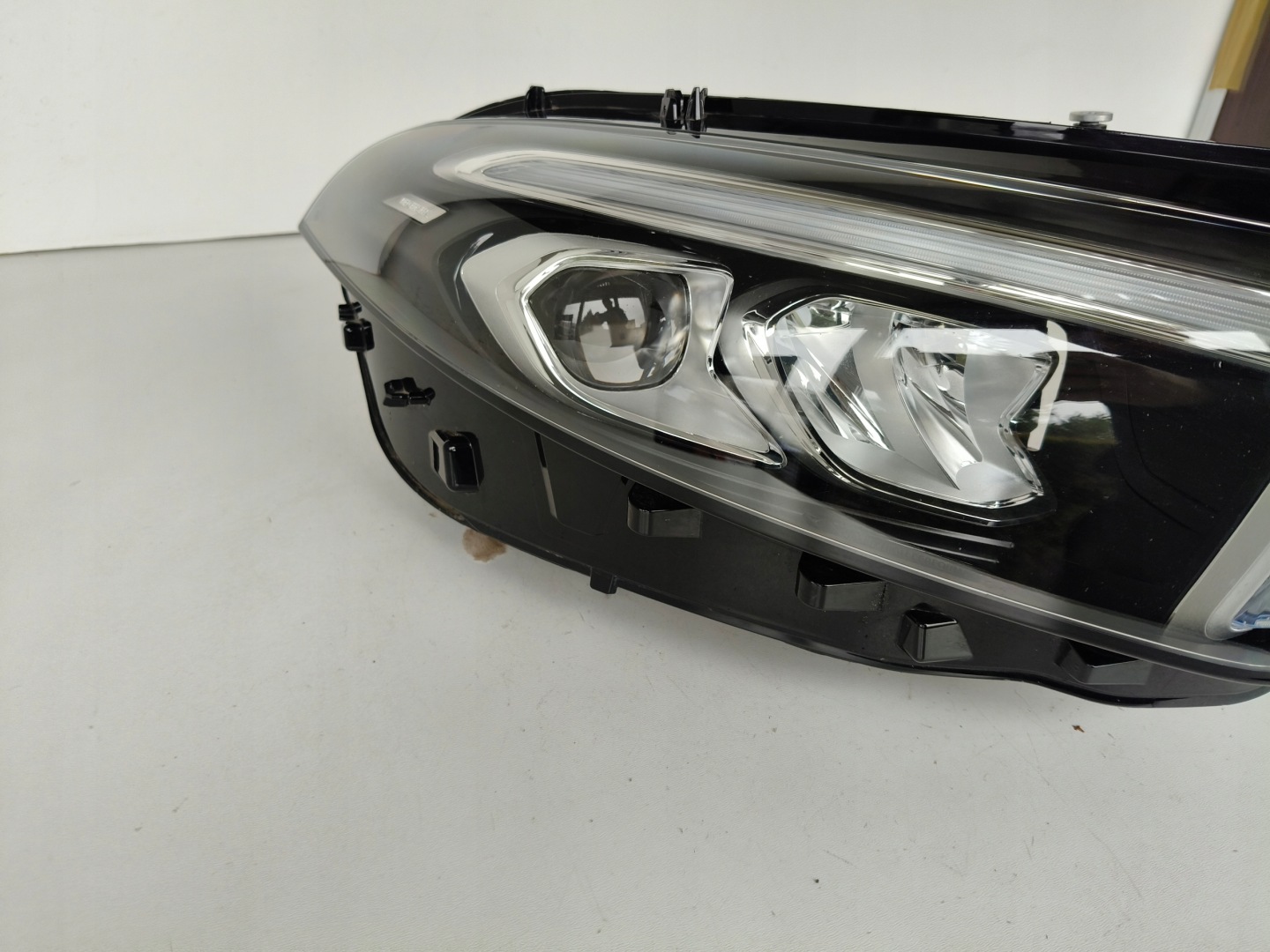 light right REFLEKTOR MERCEDES A-KLASA W177 18- FULL LED