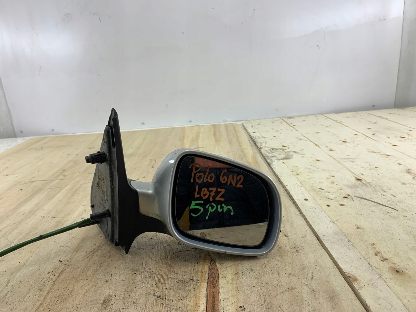 VW POLO III 6N2 LIFT mirror right LB7Z 5 PIN