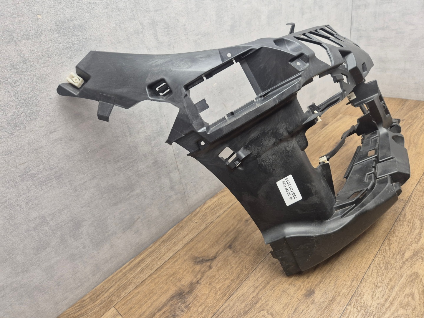 BMW 3 G20 G21 right bumper bracket front m-packet bracket holder 8069348