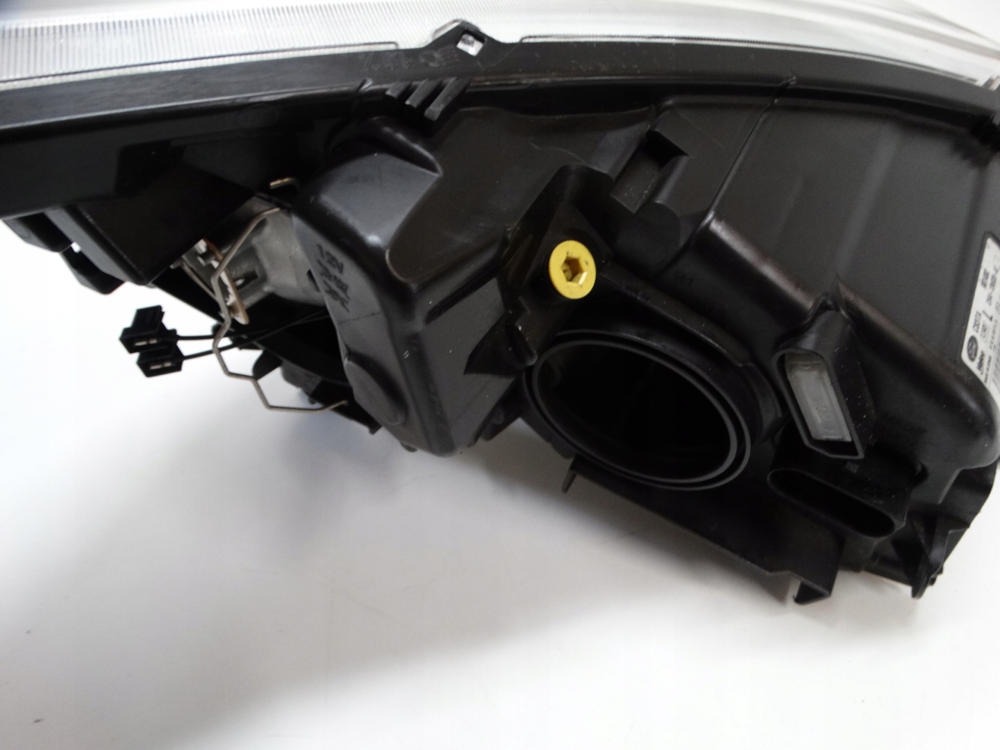 light left front FORD KUGA II CV44-13WO30-AE