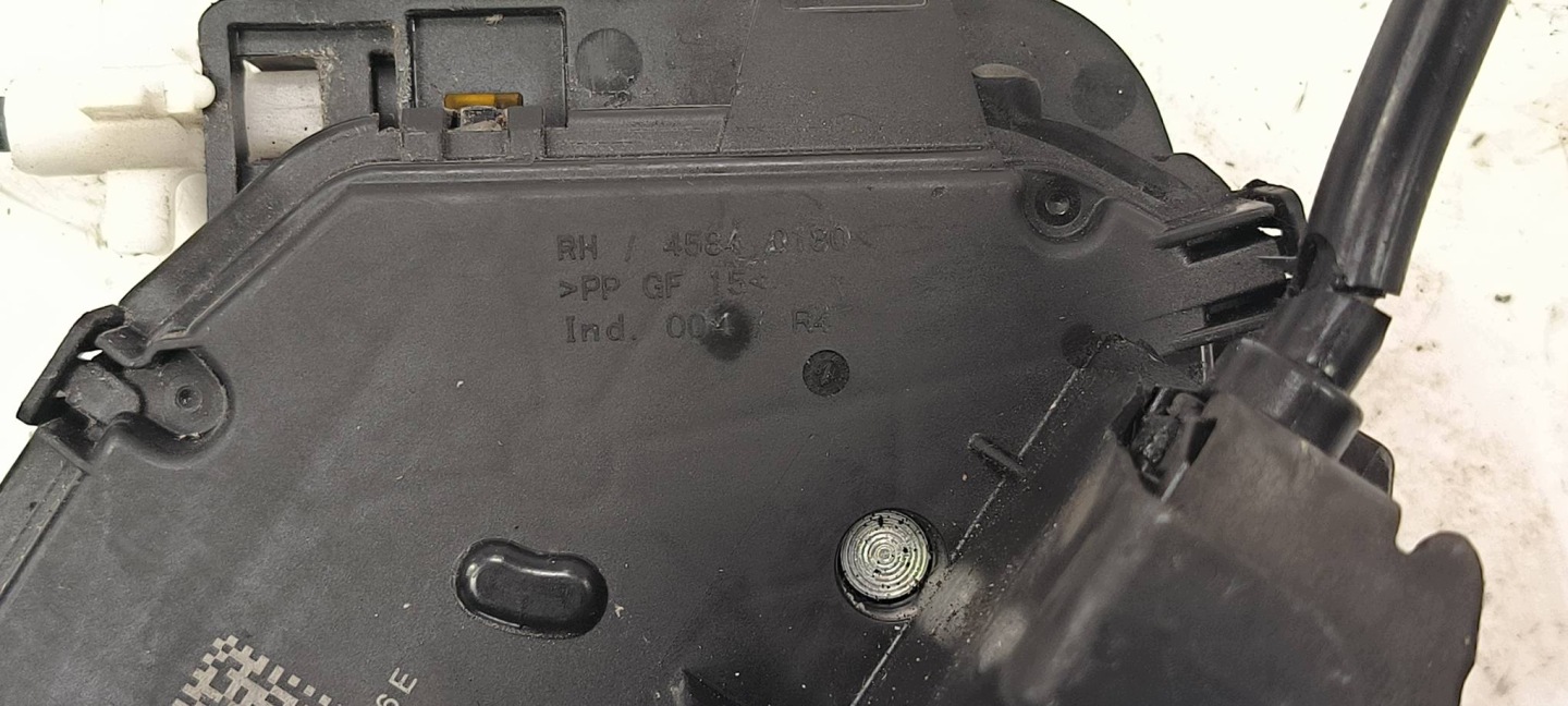 lock door right rear part 5TA839016E SKODA RAPID