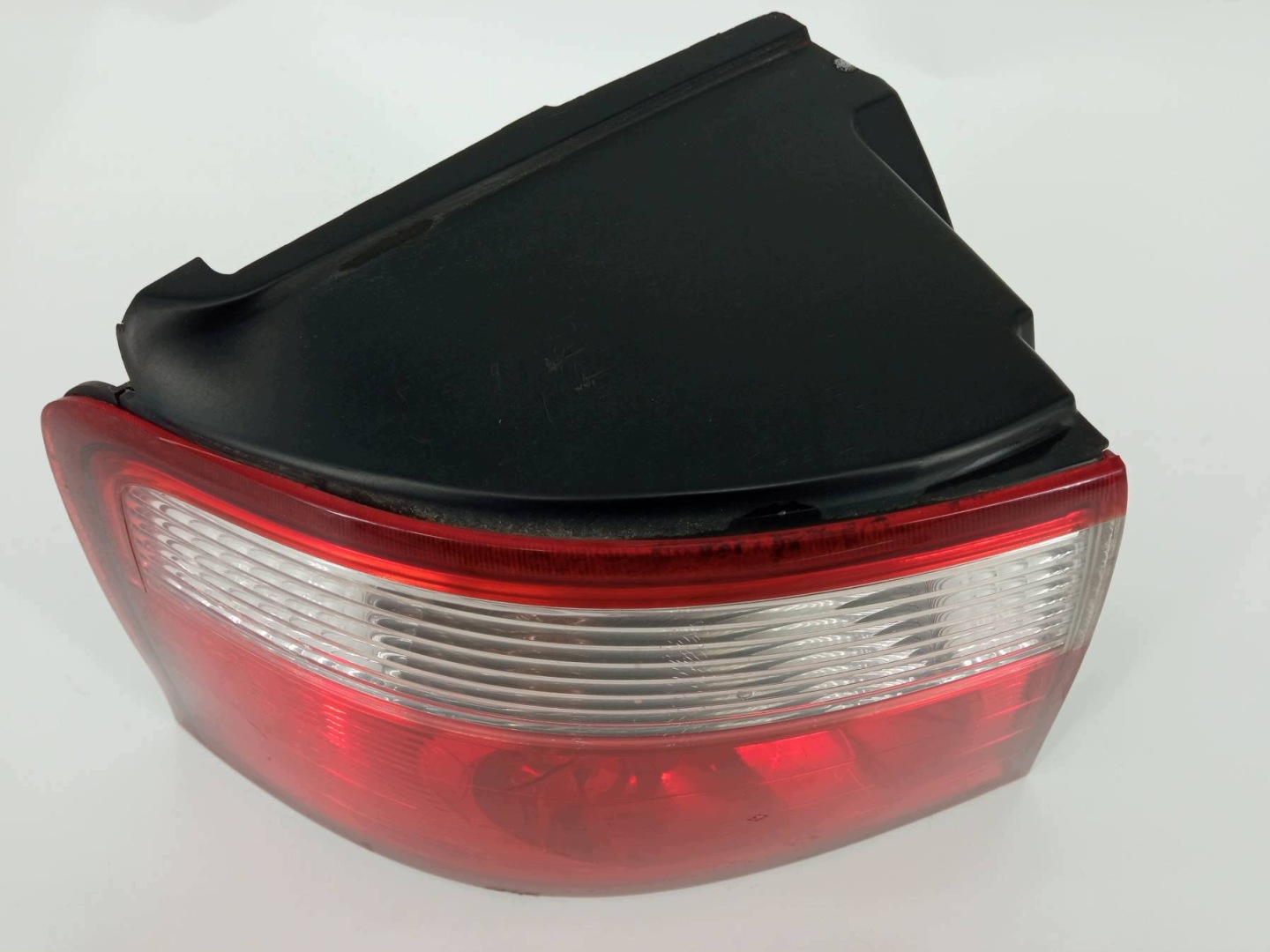 light rear part left EU Kia Carens II (2006-2012)