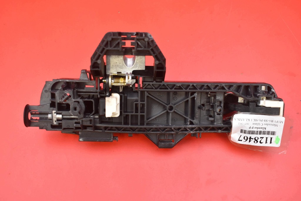 handle right front front 197 A2047600834 MERCEDES C-KLASA W204 07-14