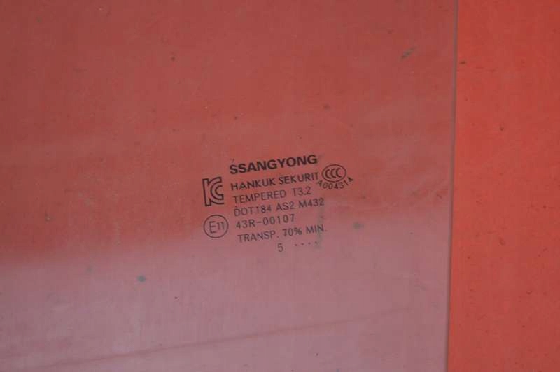 window side left front front SSANGYONG TIVOLI 16-21