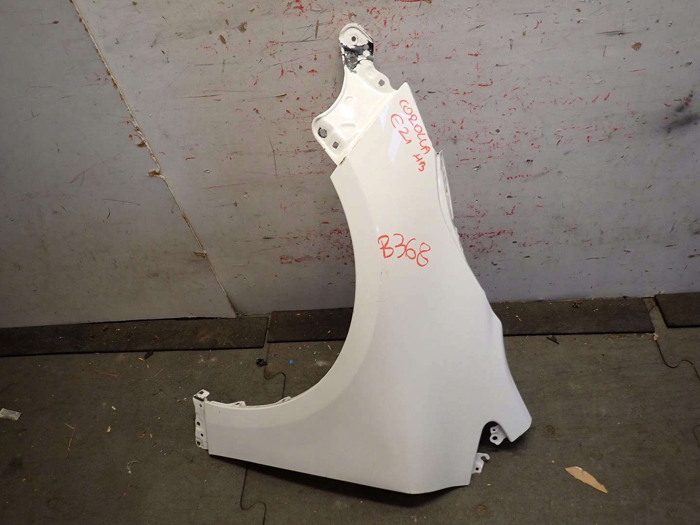 fender front front left TOYOTA COROLLA E21 2019- HB KOMBI