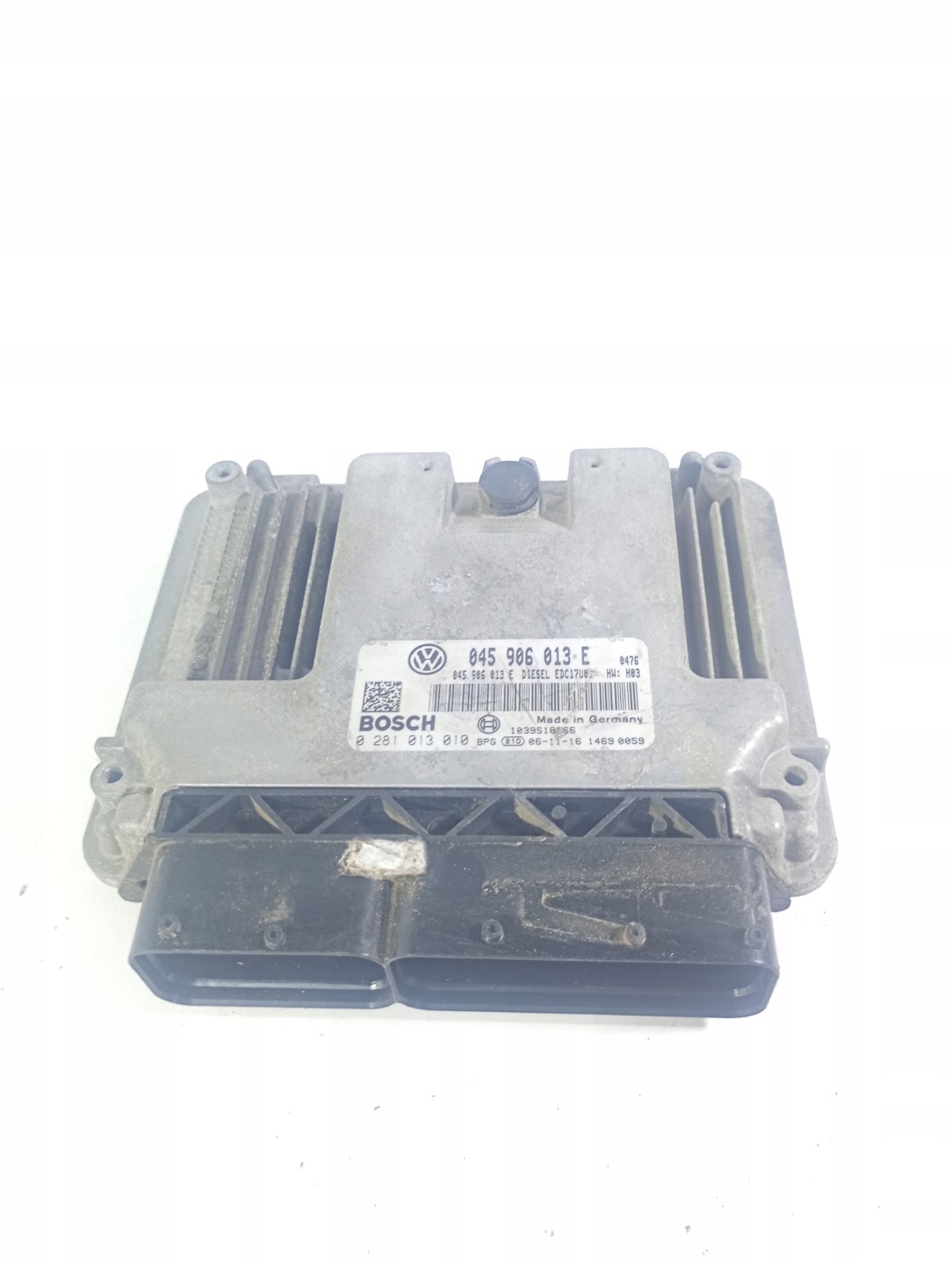 VW POLO 01-09 computer control unit of the engine OE 0281013010