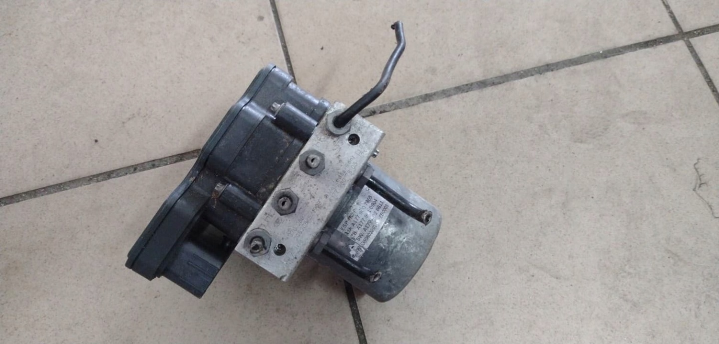 pump control unit ABS MERCEDES A-KL W177 A1779007805