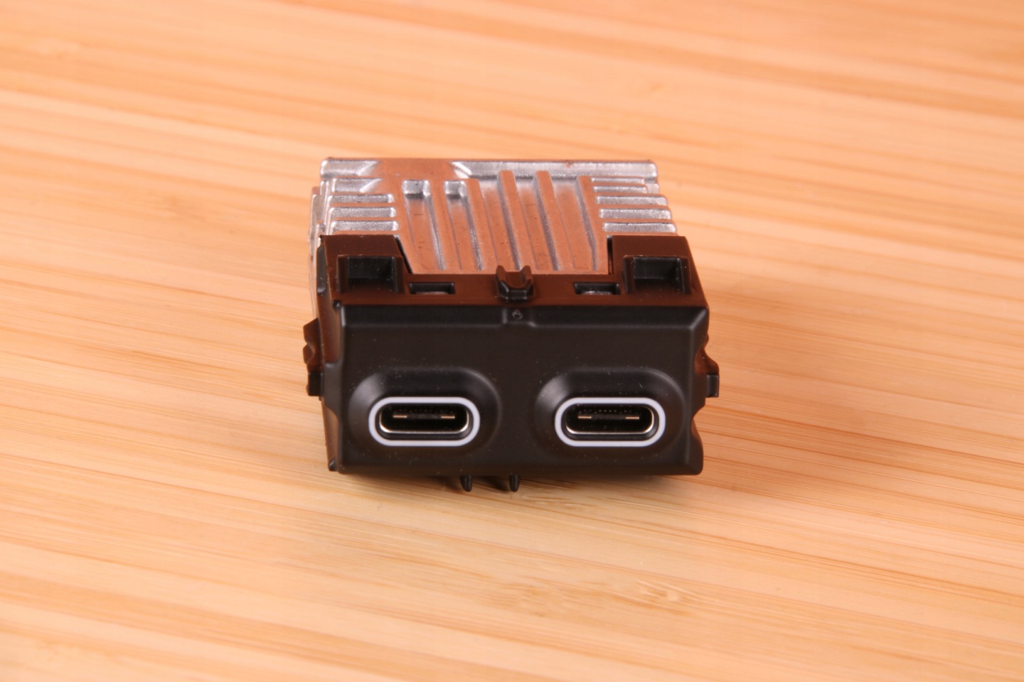 BMW 5 G60 PODWOJNE Adapter, Stecker PORT USB 5A27DF8