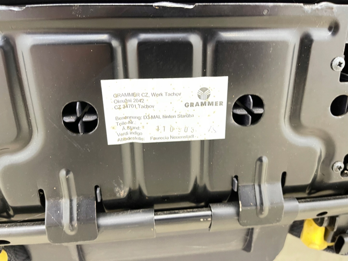 AUDI A8 D3 seat OPARCIE rear part rest EU