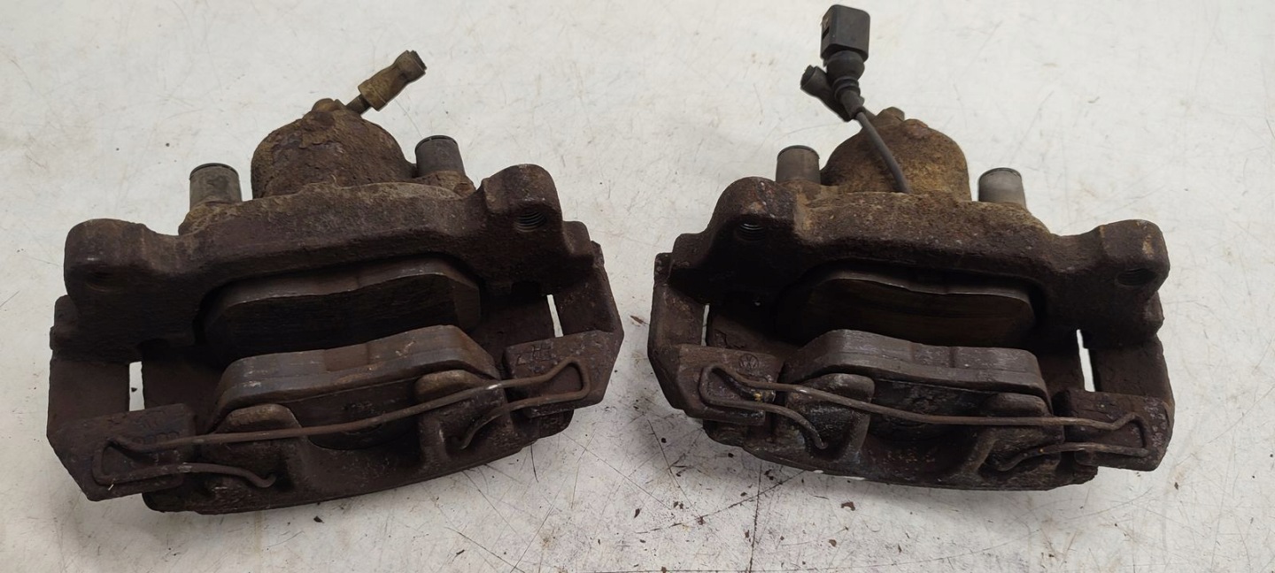 caliper front front right left VW Golf plus 1,4 TSI