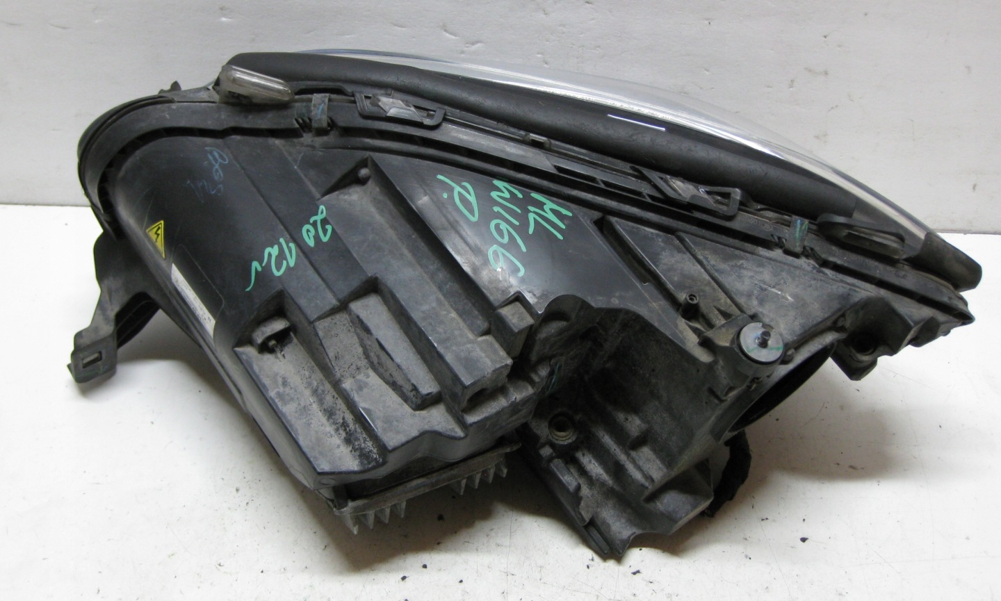 MERCEDES ML W166 3.0 CDI 12R light right front XENON LED positioning