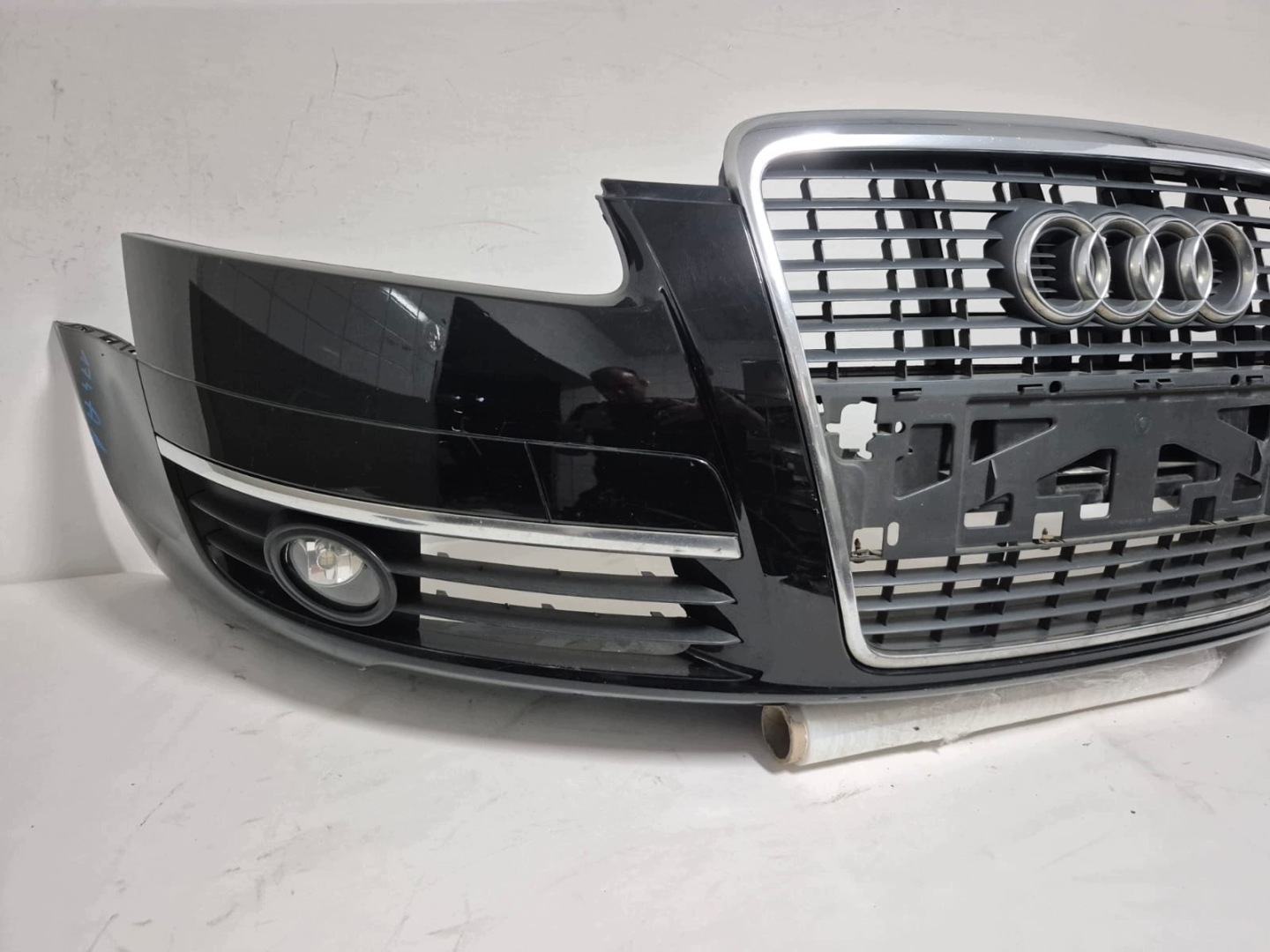 AUDI A6 C6 4F 04-08 bumper front front without DZIUR 4F0807437C