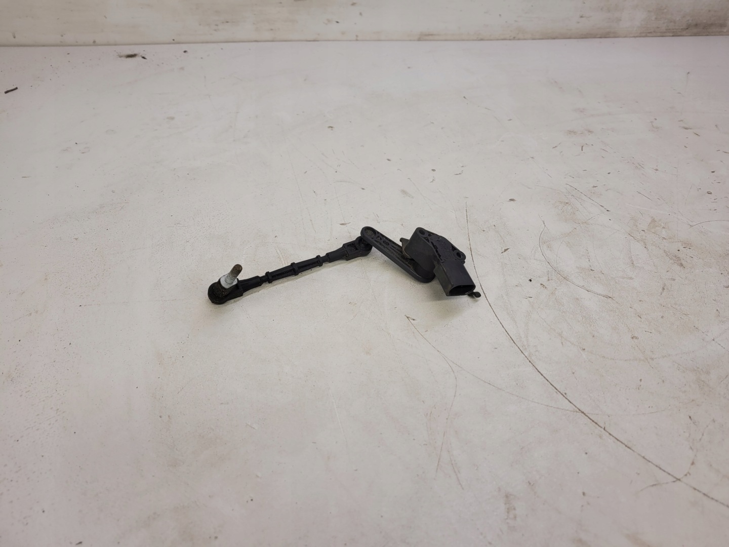 SENSOR POZIOMOWANIA AUDI A4 B9 Q7 4M 8W9941309C
